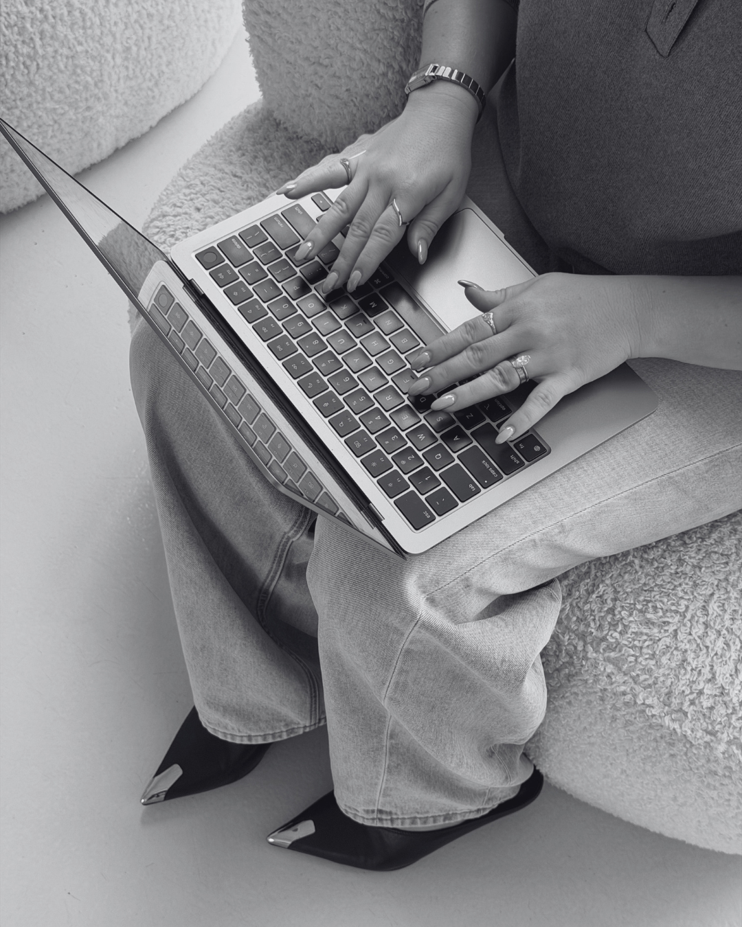 What a Talent Manager Actually Does (When It’s Done Well)