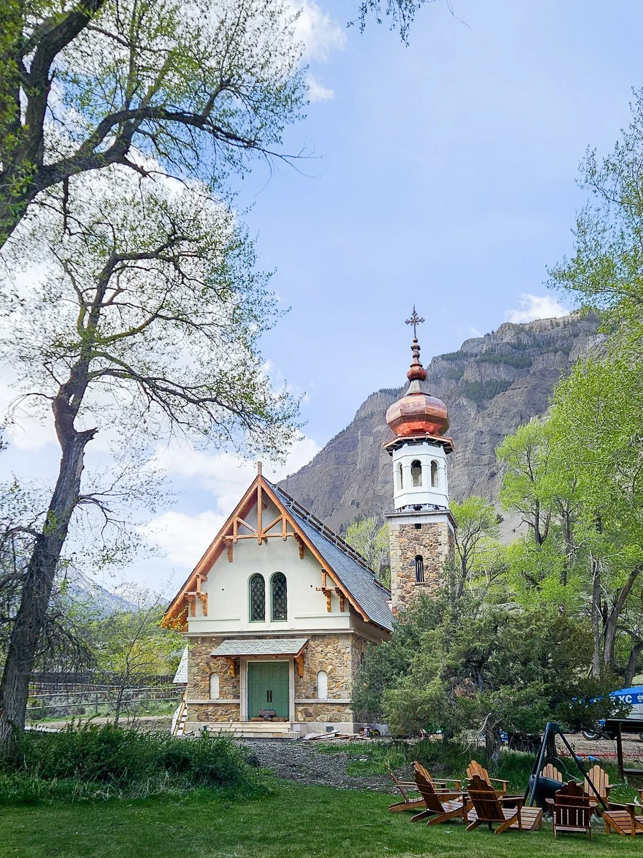 Exterior_1.jpg