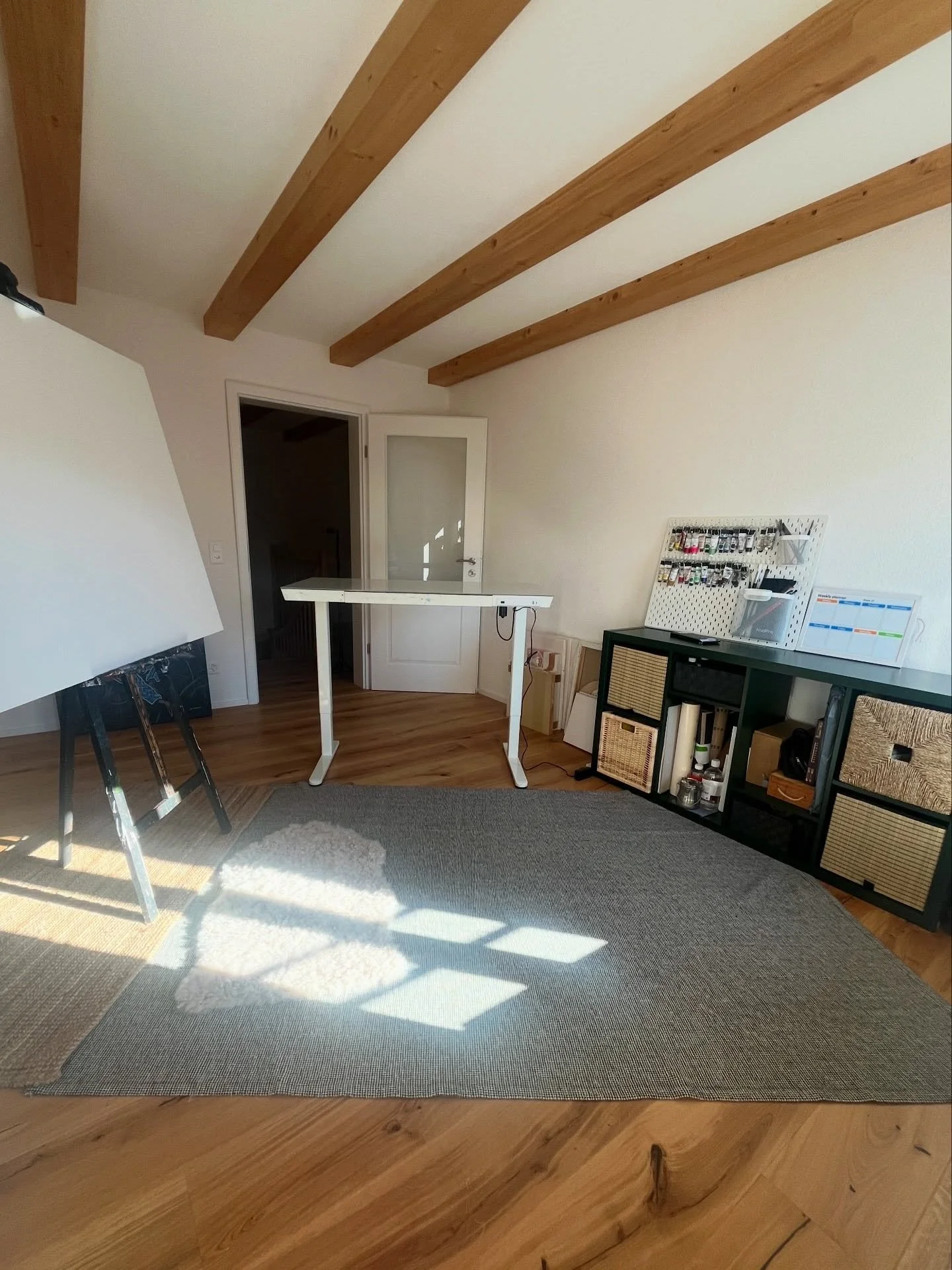 New studio: ready. 
Canvases &amp; paint: waiting. 
Me: leaving for Brazil for a month 😅 

Not quite the timing I&rsquo;d planned, and a very slow start to the year in terms of production. But I&rsquo;ll be back in April, ready to begin a new body o