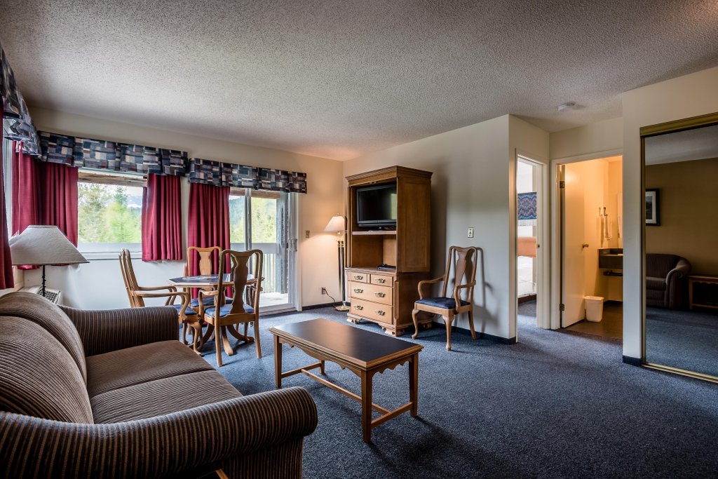 3 Queen Lodge Suite