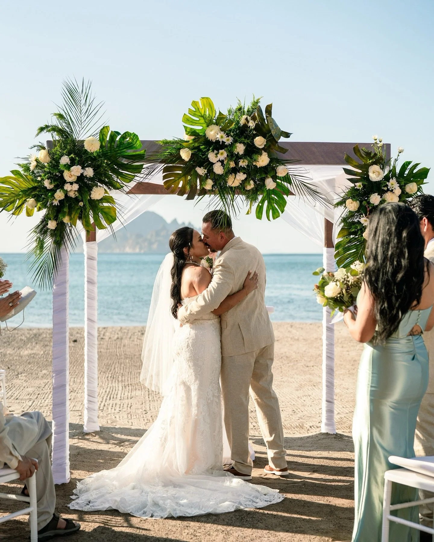 Loreto, una historia de amor y hermosas vistas. Felicidades Jean &amp; Julio por esta nueva etapa ✨
.
.
.
.
#wedding #WeddingInLoreto
#weddingmexico 
#BodasLoretoBCS