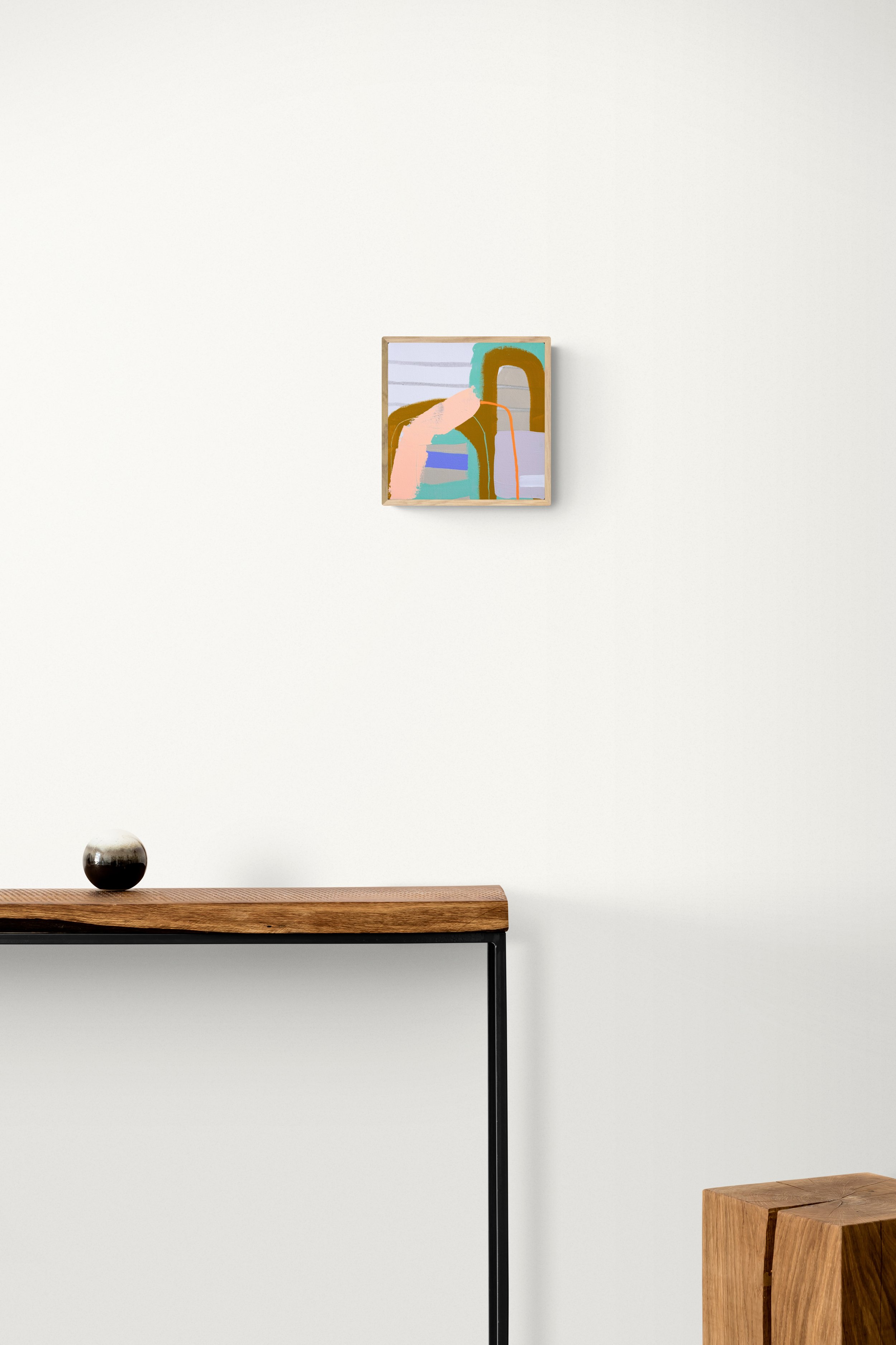 Maison_console-table-and-solid-wood-pedestal-in-hallway.jpeg