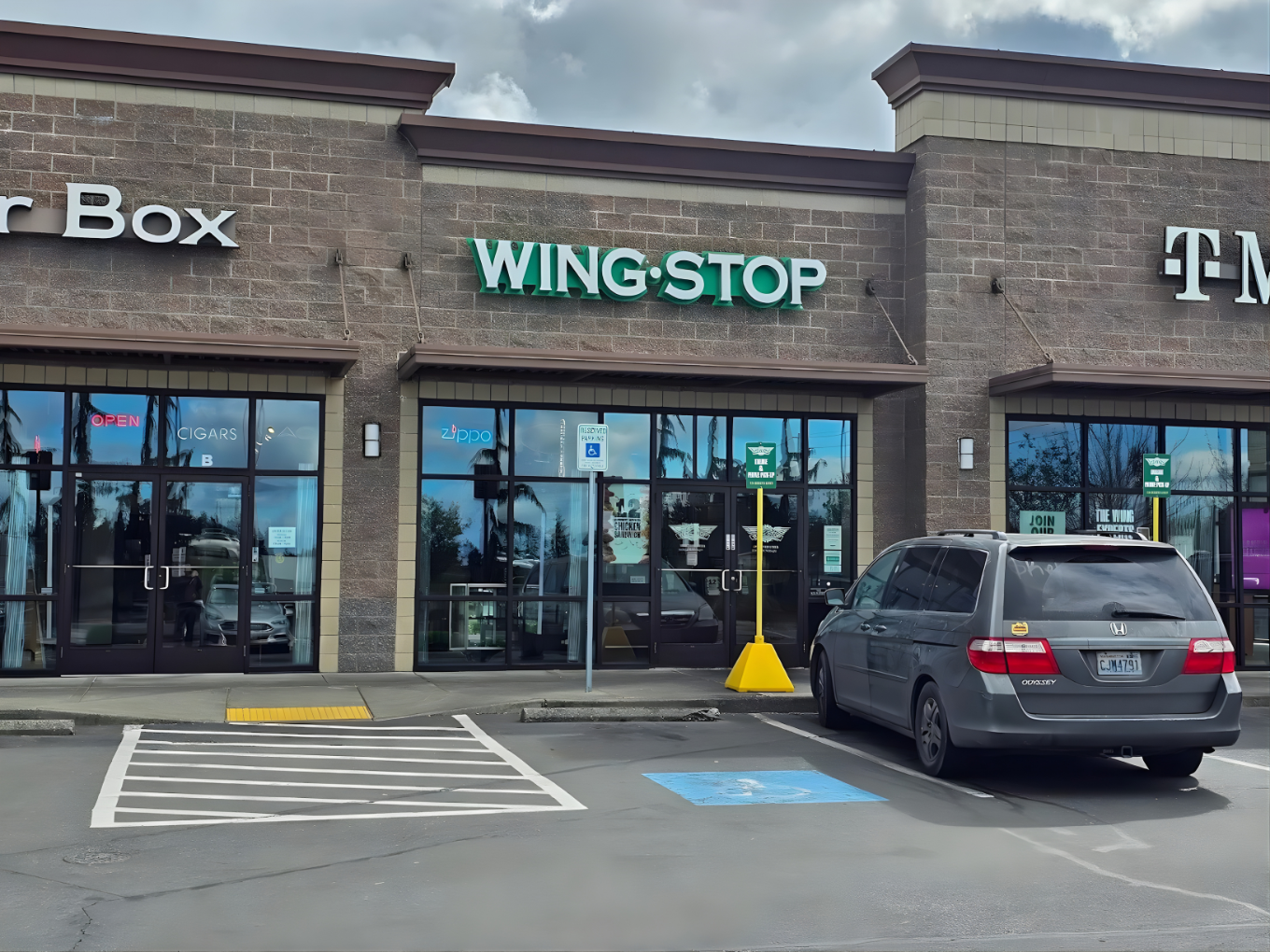 Wingstop Tacoma Storefront.png