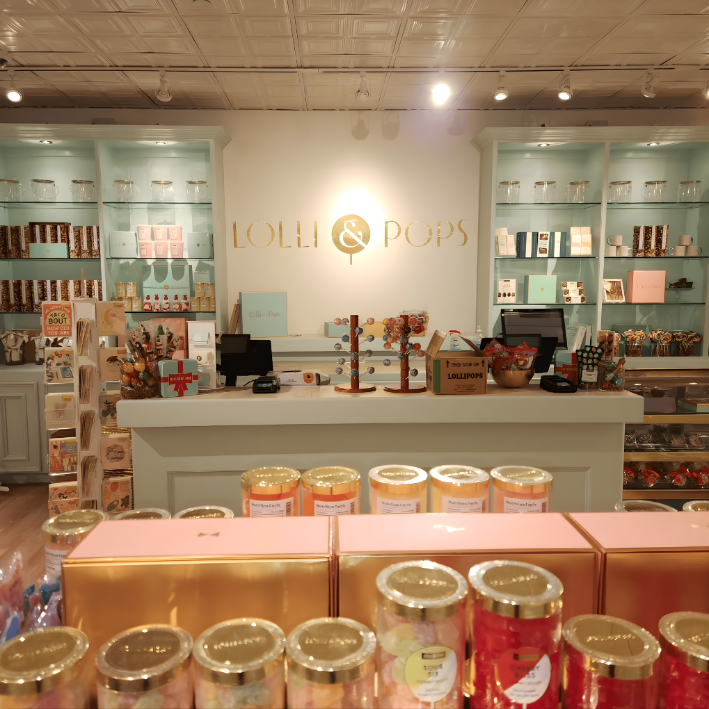 Lolli & Pops Interior.png