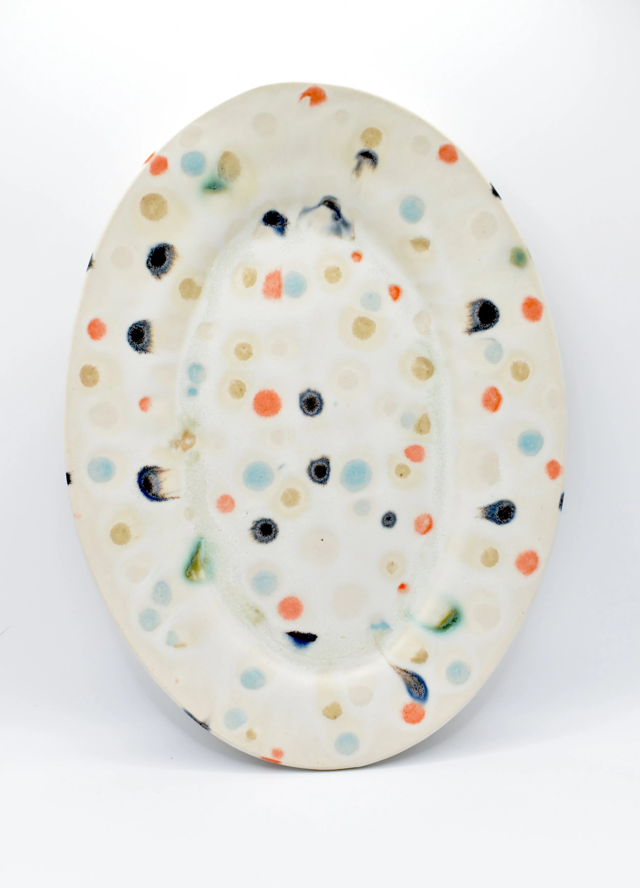 Oval plate (B)