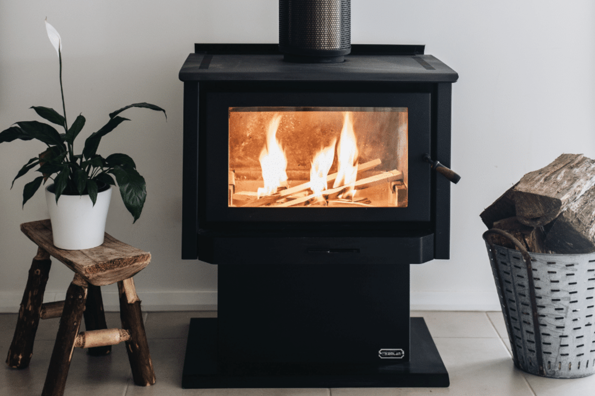 Kemlan Tempo Grand Freestanding Wood Fireplace with Pedestal