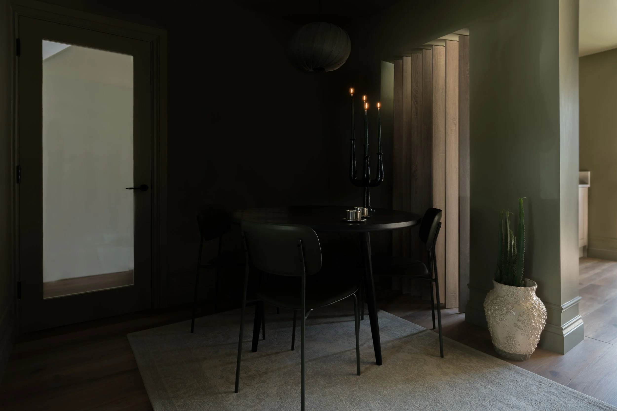 DSC05971 FINAL Dining Area darker rad fully removed -Edit-2.jpg
