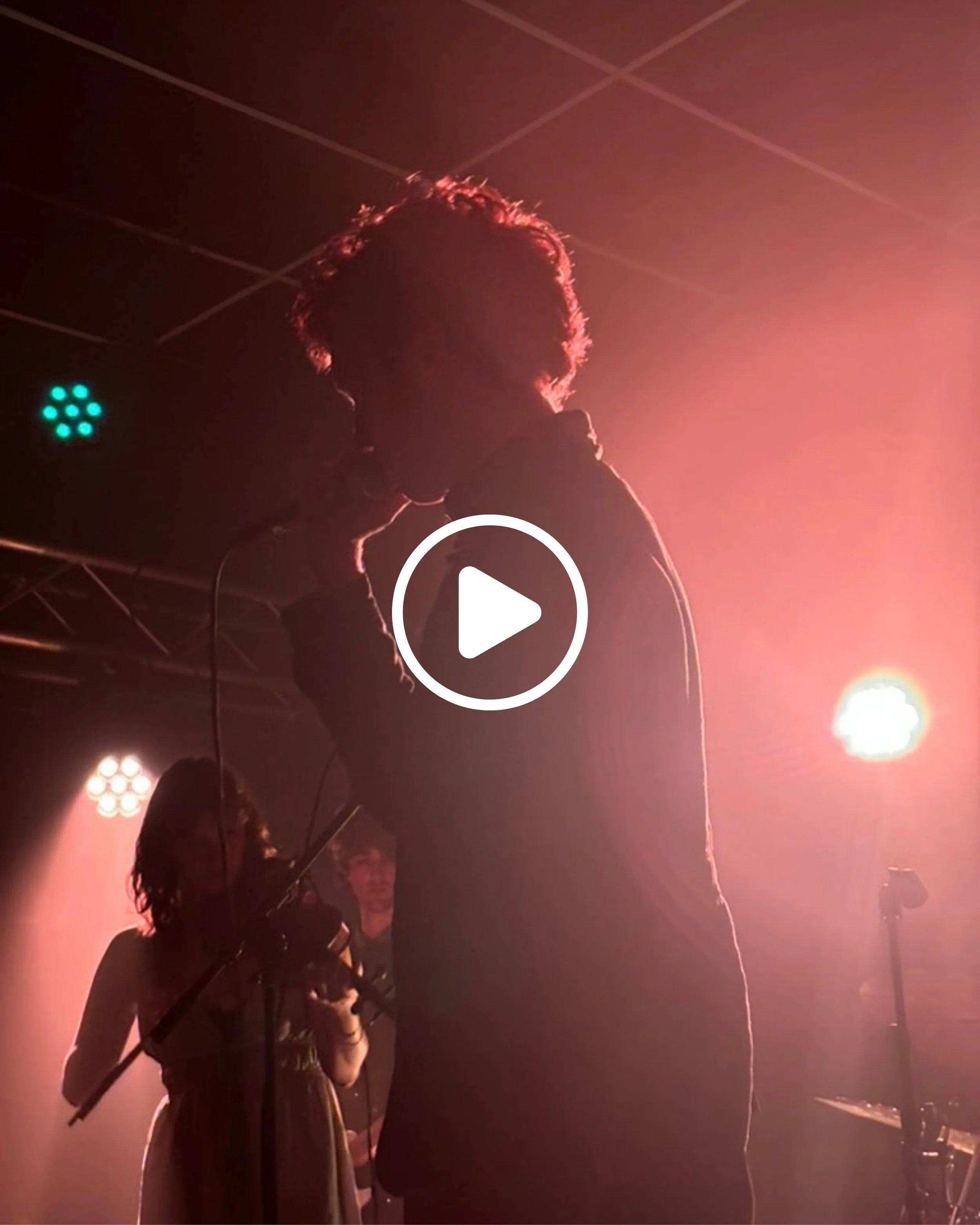 Live music capture and playback at The Night Cat, drawing on emotion-led storytelling and gorgeous lighting.
