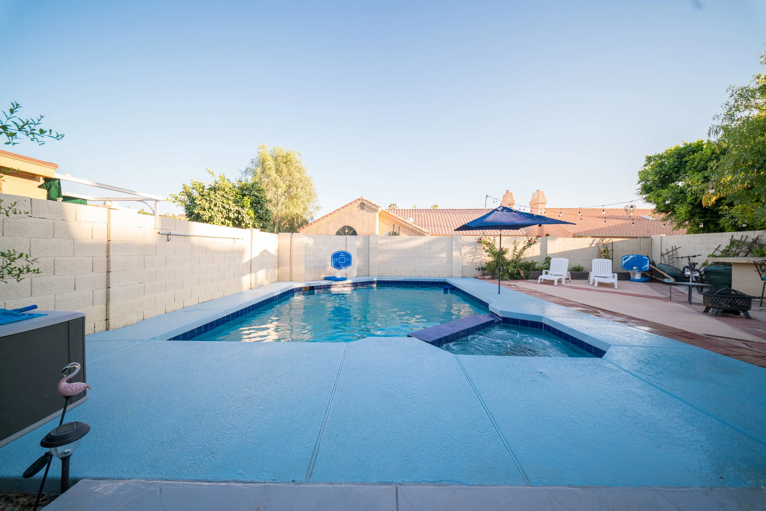 Aqua White mini pebble, 6" x 6" Bermuda Blue tile.