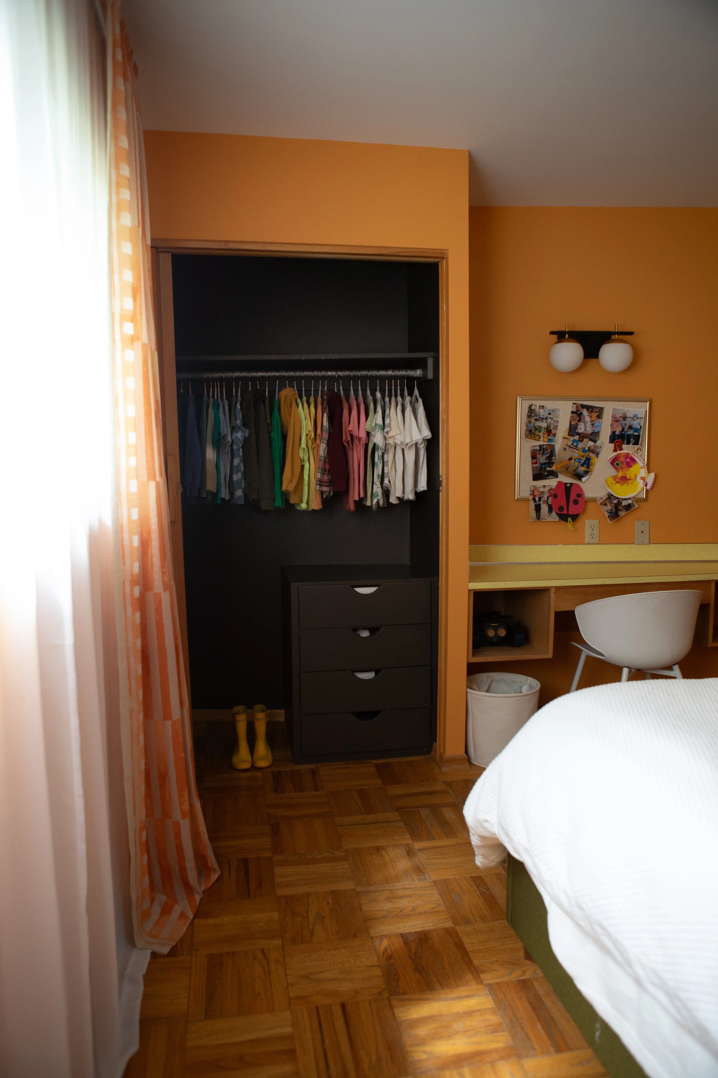 HOCOrangeBedroom-5.jpg