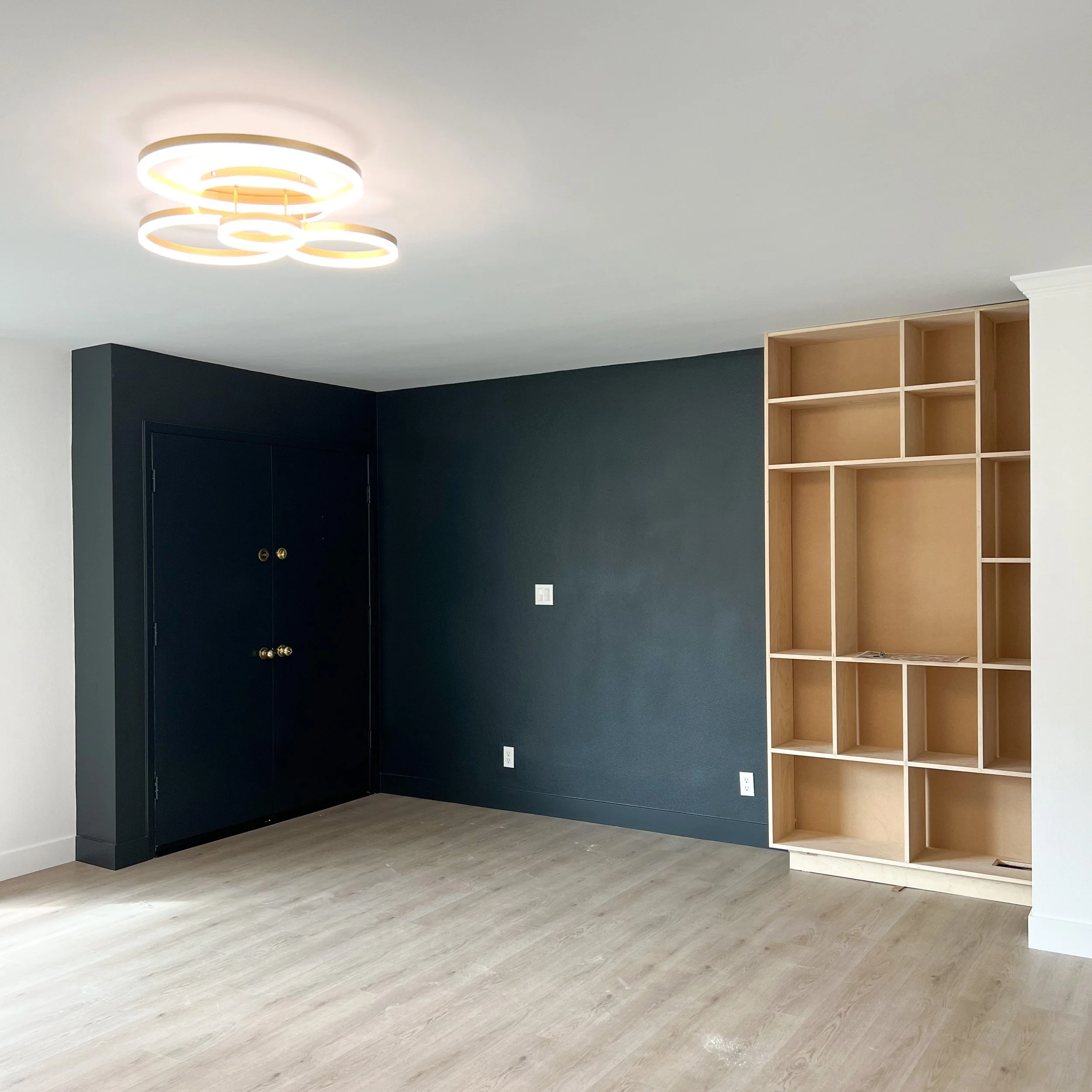 GS-Entry bookcase.jpg