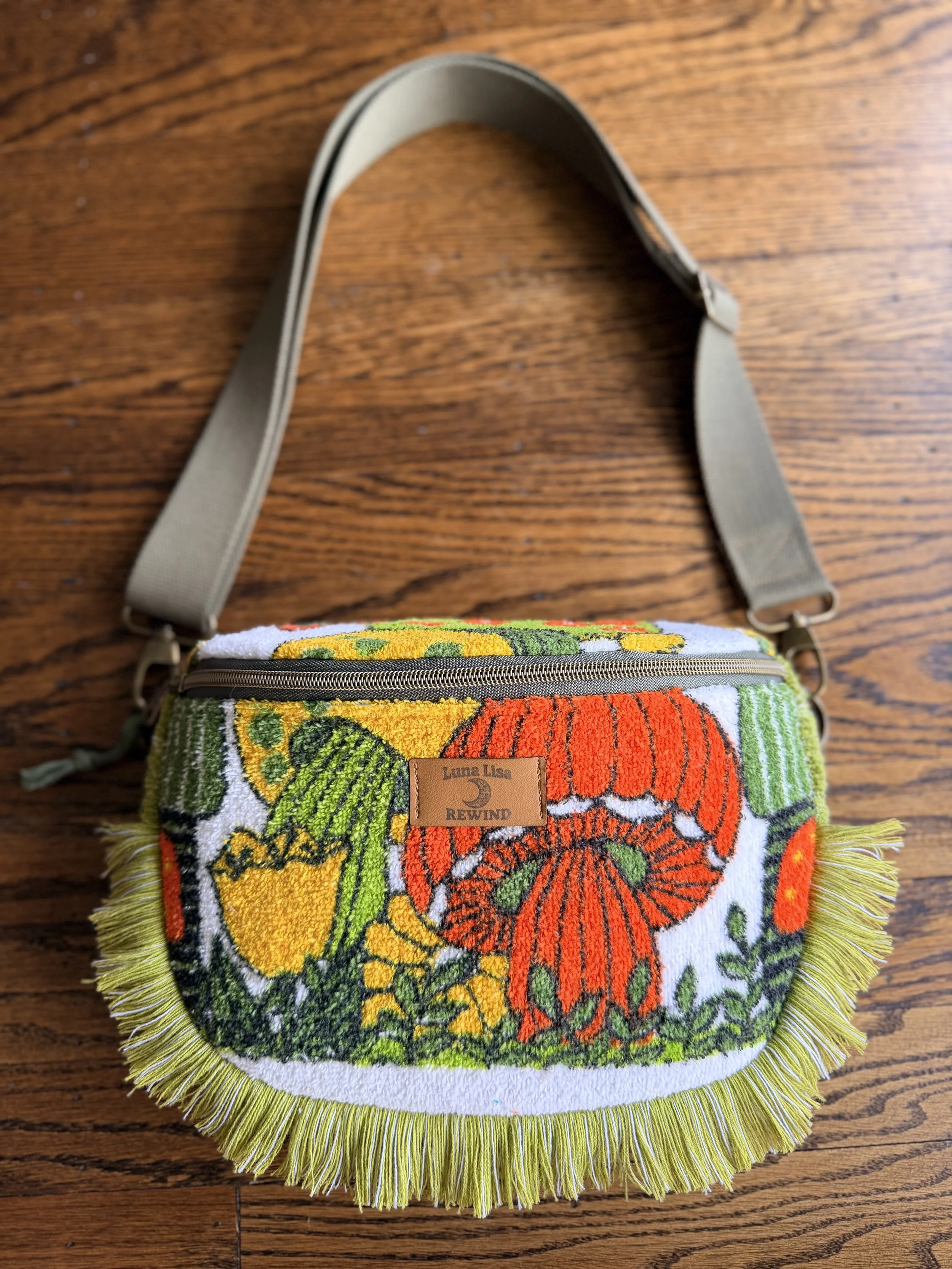 Crossbody Belt Bag - Hippy Woods