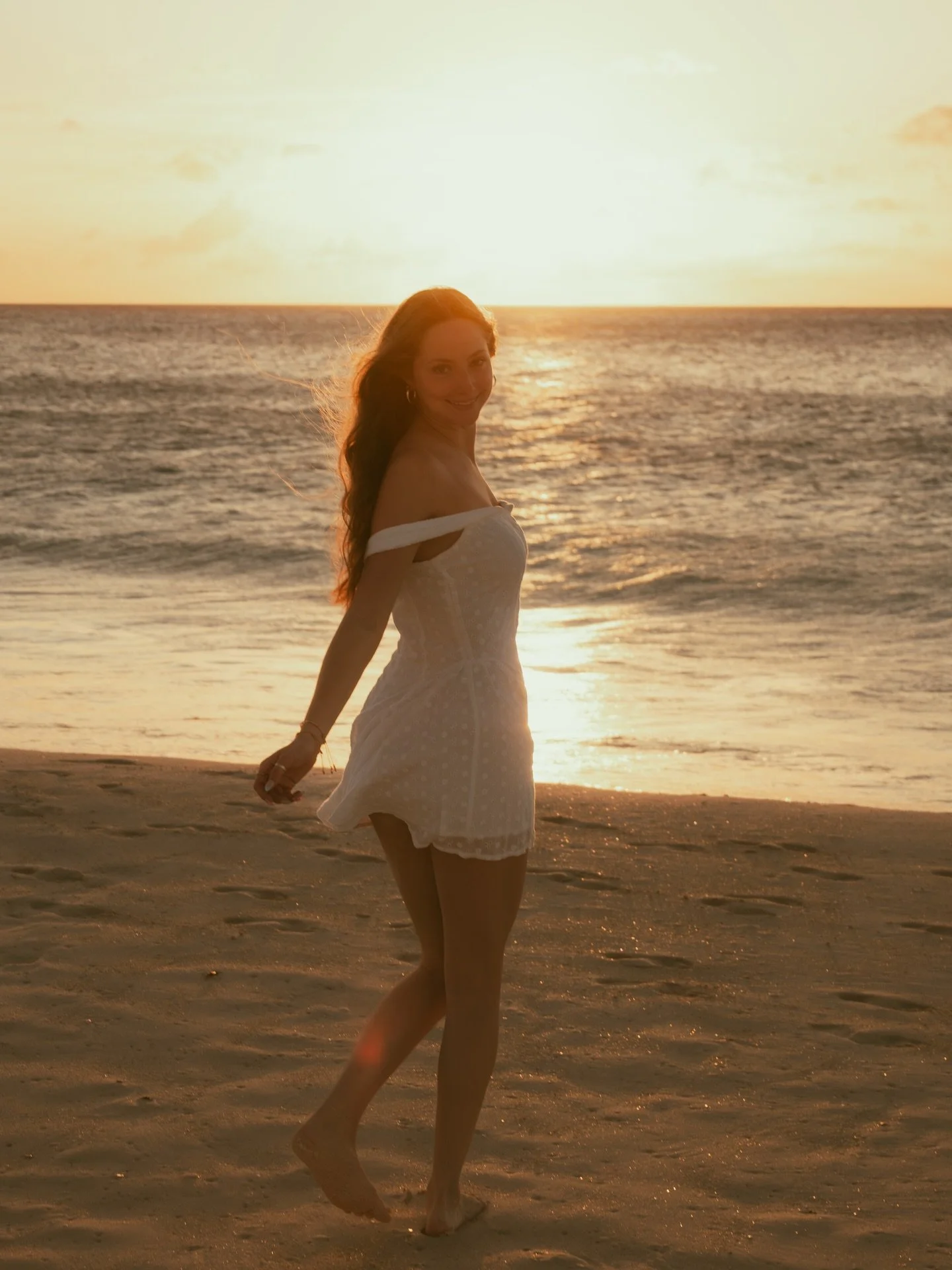No more words needed for this shoot 🌅