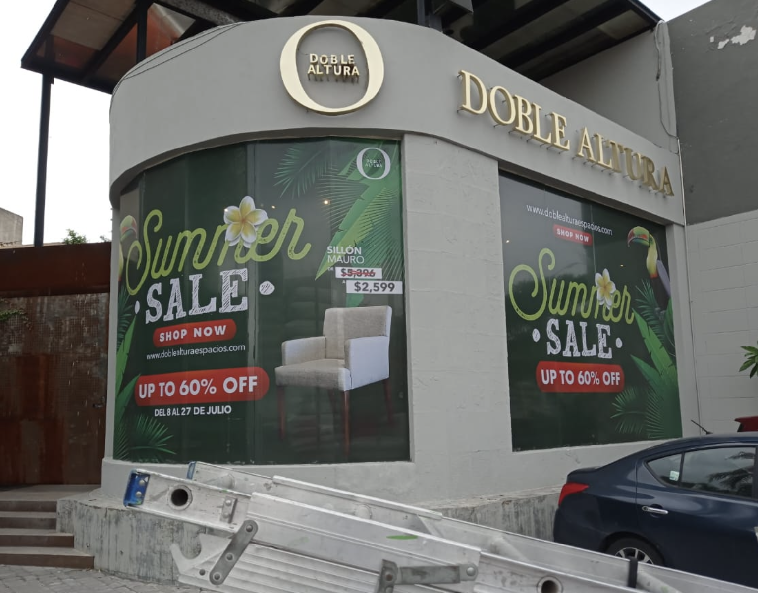 Instalación de letreros de aluminio y vinil.