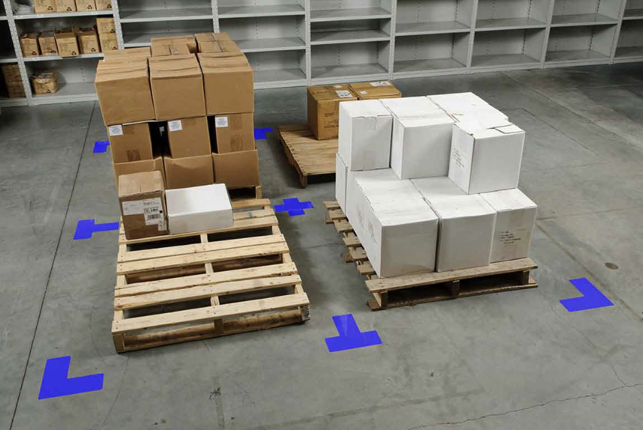 MARCAJE DE PISO MATERIAL POLIÉSTER.