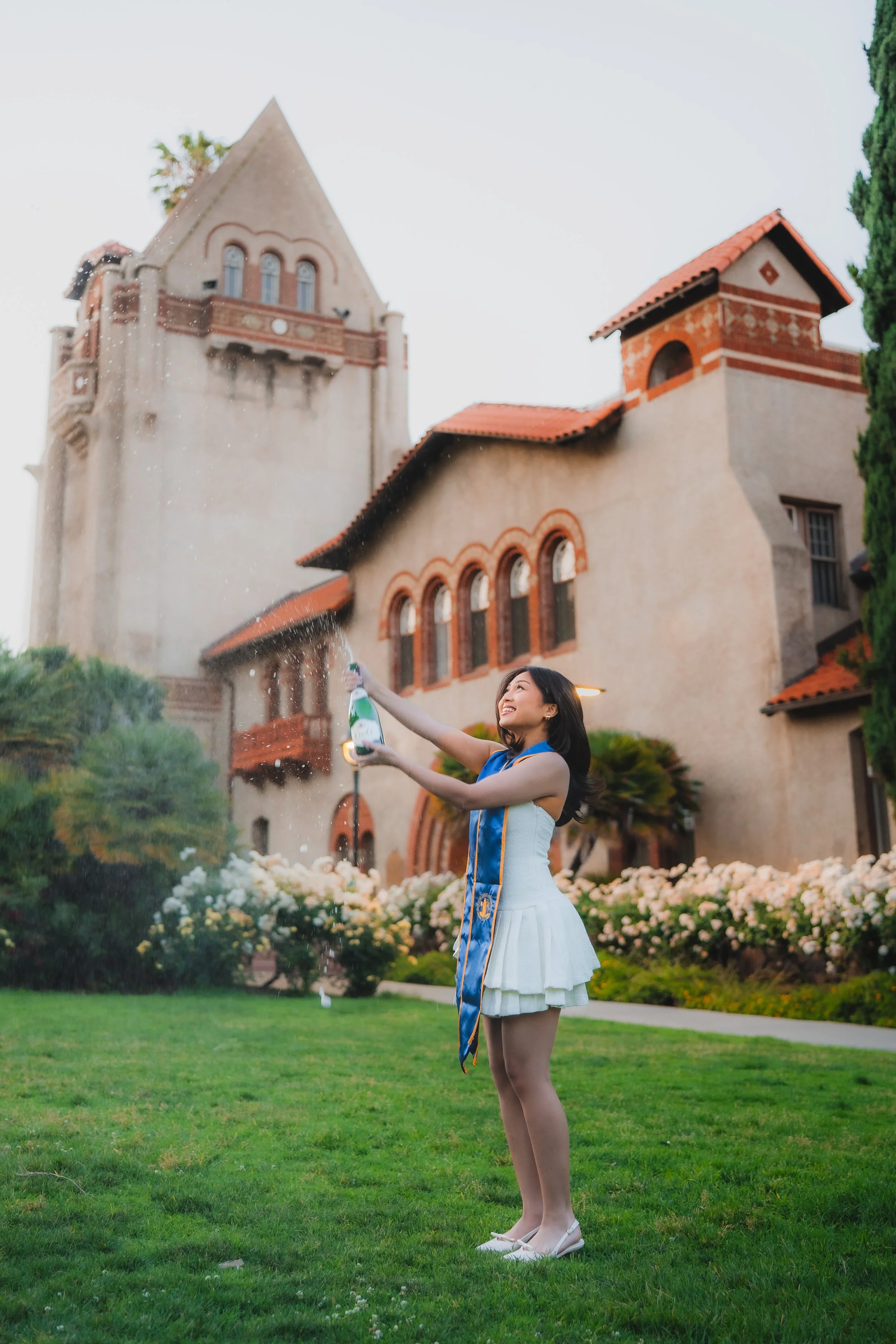 Lei.Photography.Co-Lauren Grad Shoot FA25-4.jpg