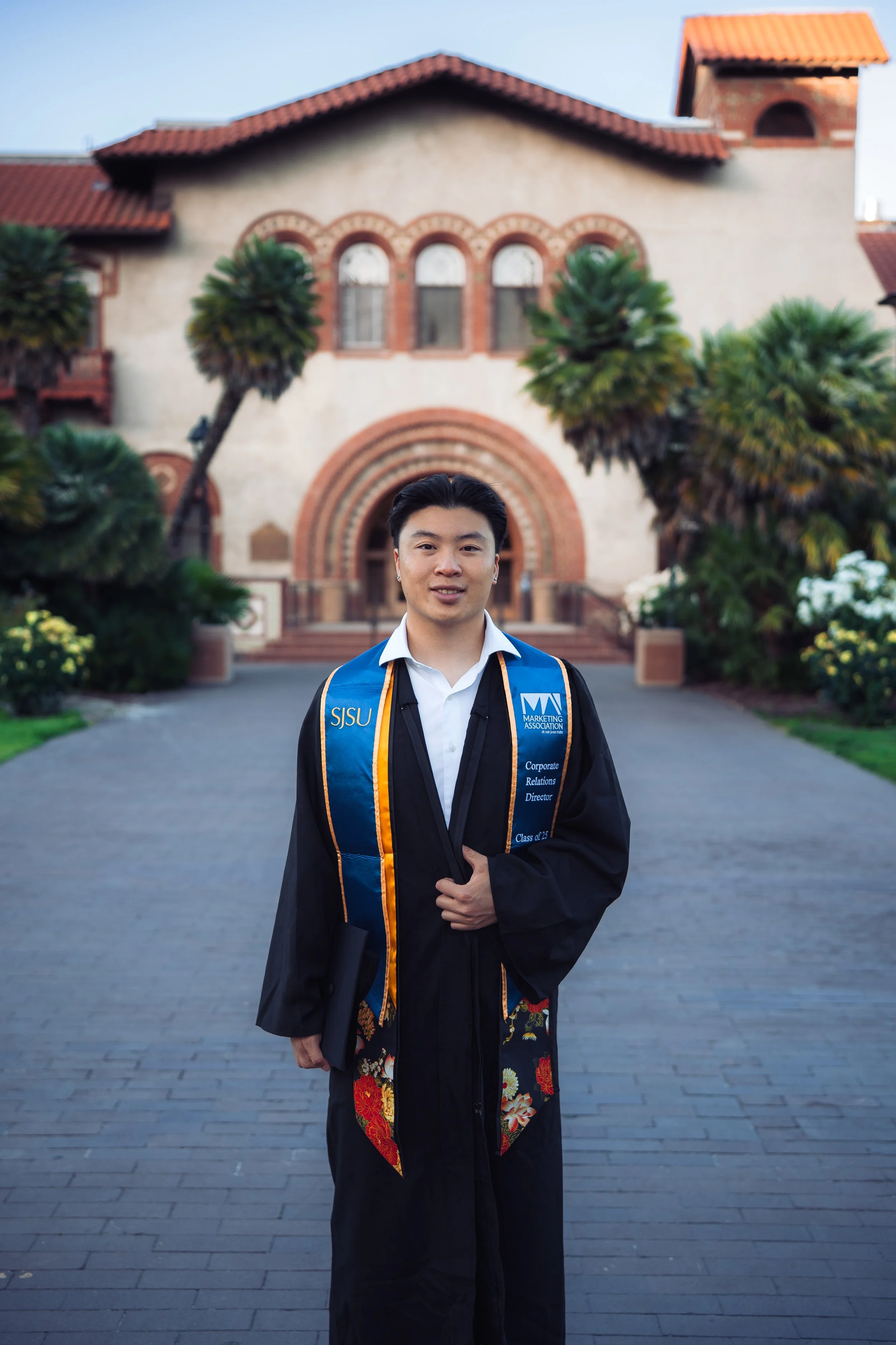 Lei.Photography.Co-Dylan Grad Shoot FA25-3.jpg