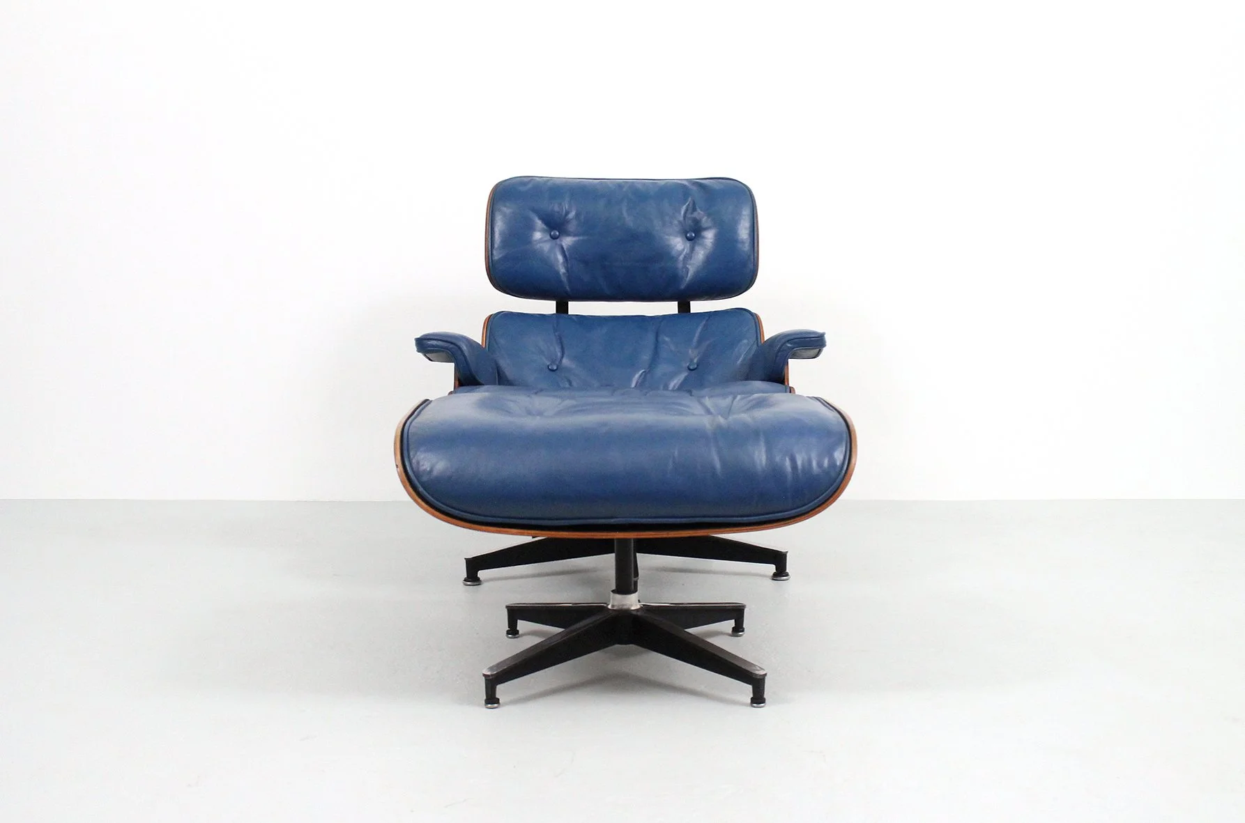 Blue Eames Lounge Chair Repair & Restoration