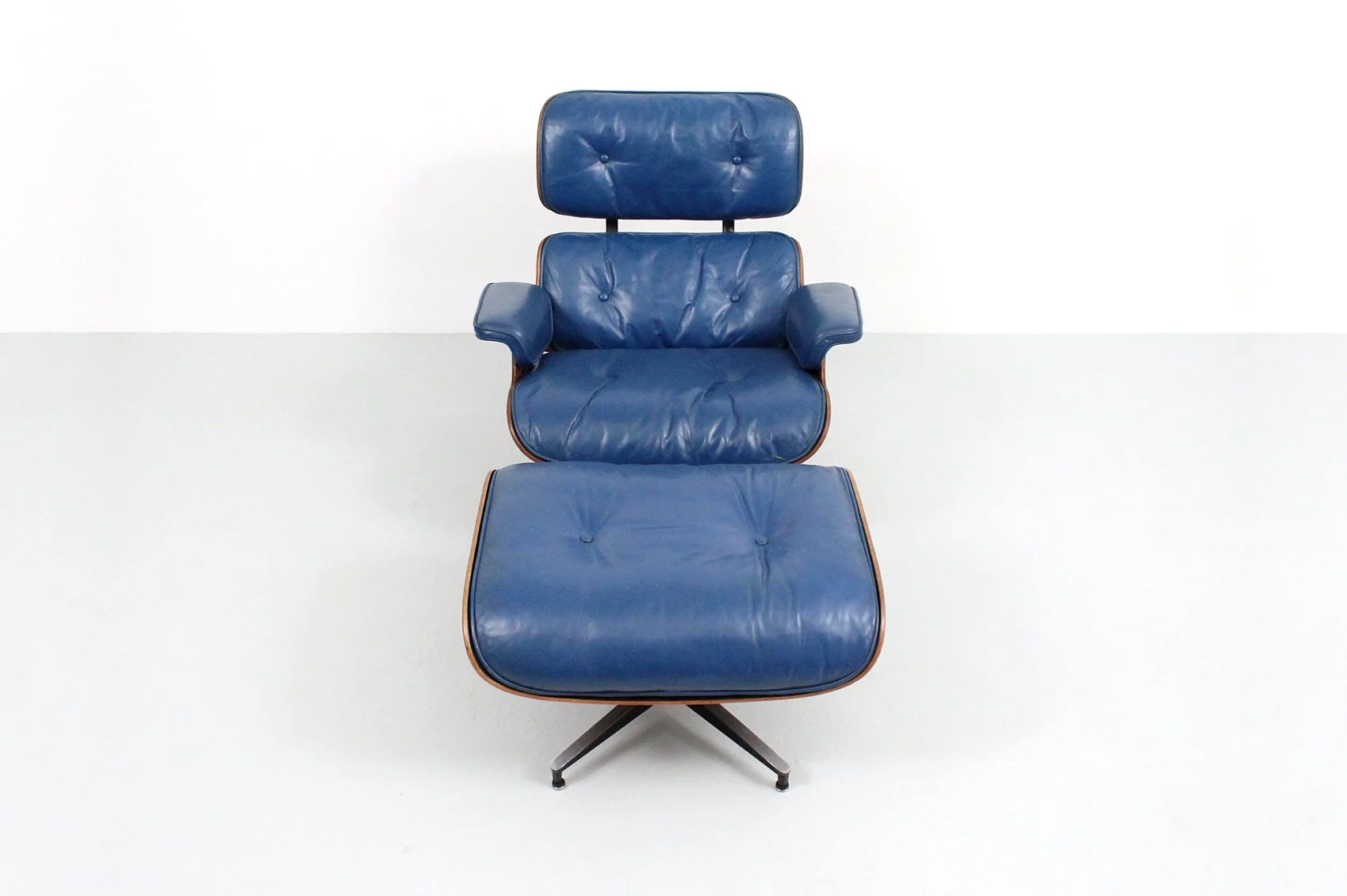 Blue Eames Lounge Chair Repair & Restoration