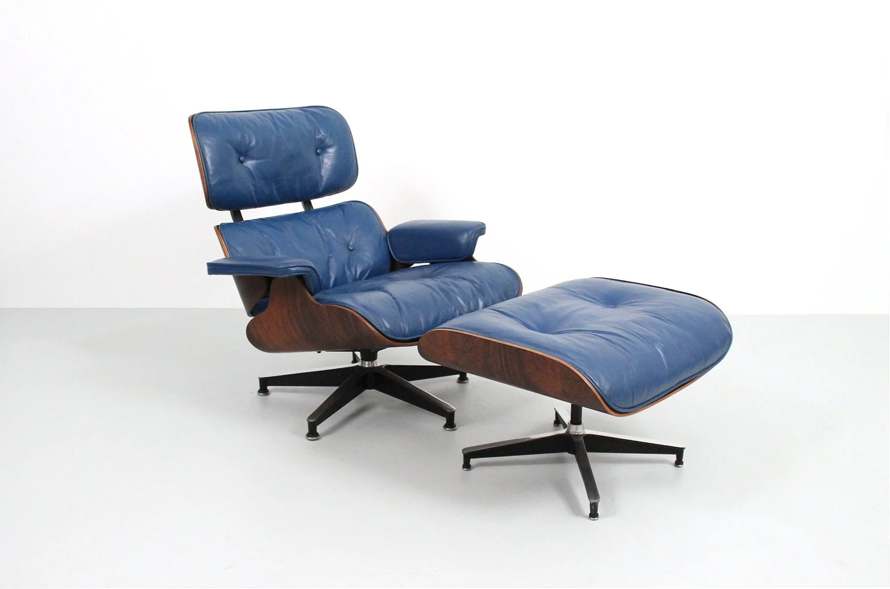 Blue Eames Lounge Chair Repair & Restoration