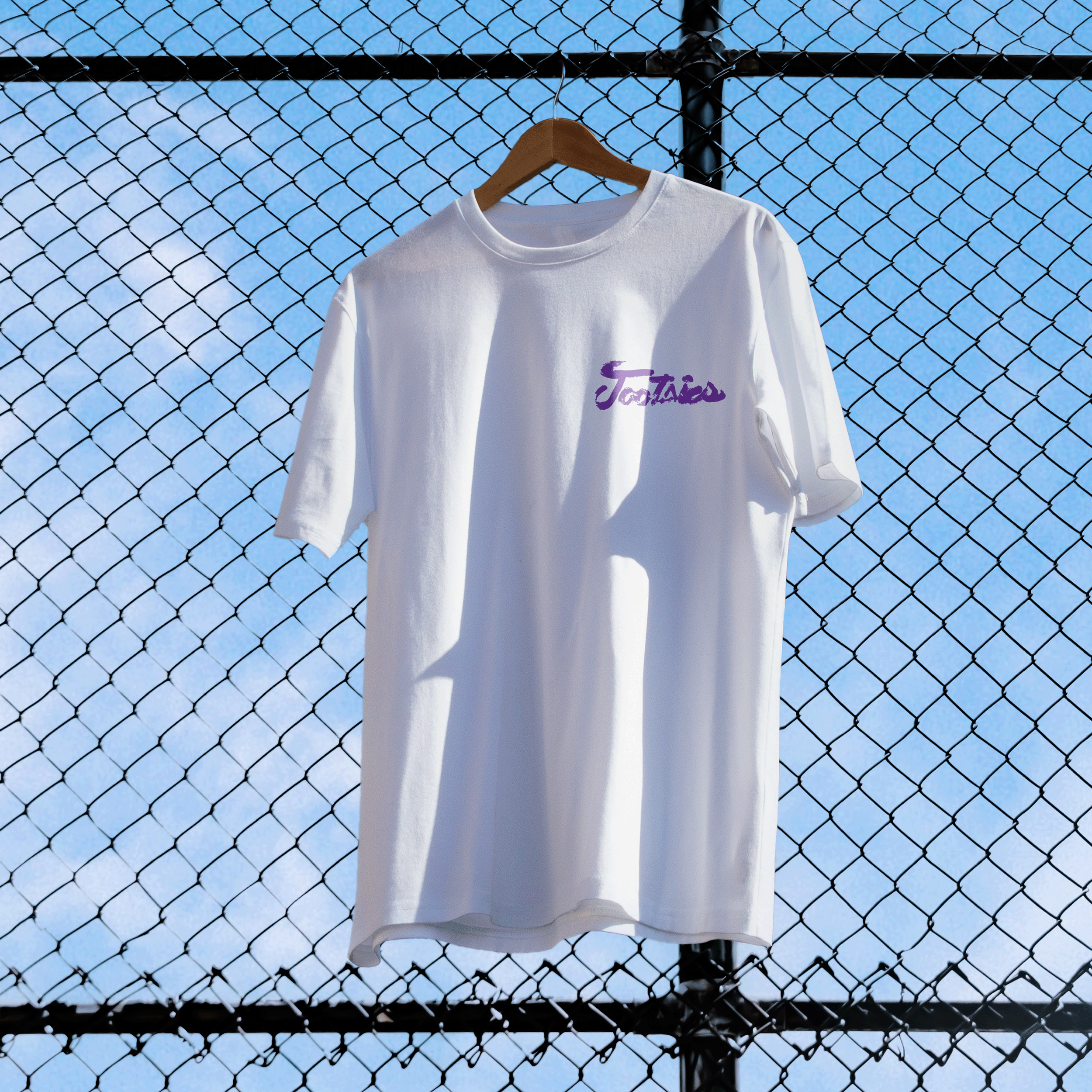 BenditoMockup-Free-T_Shirt_01.png