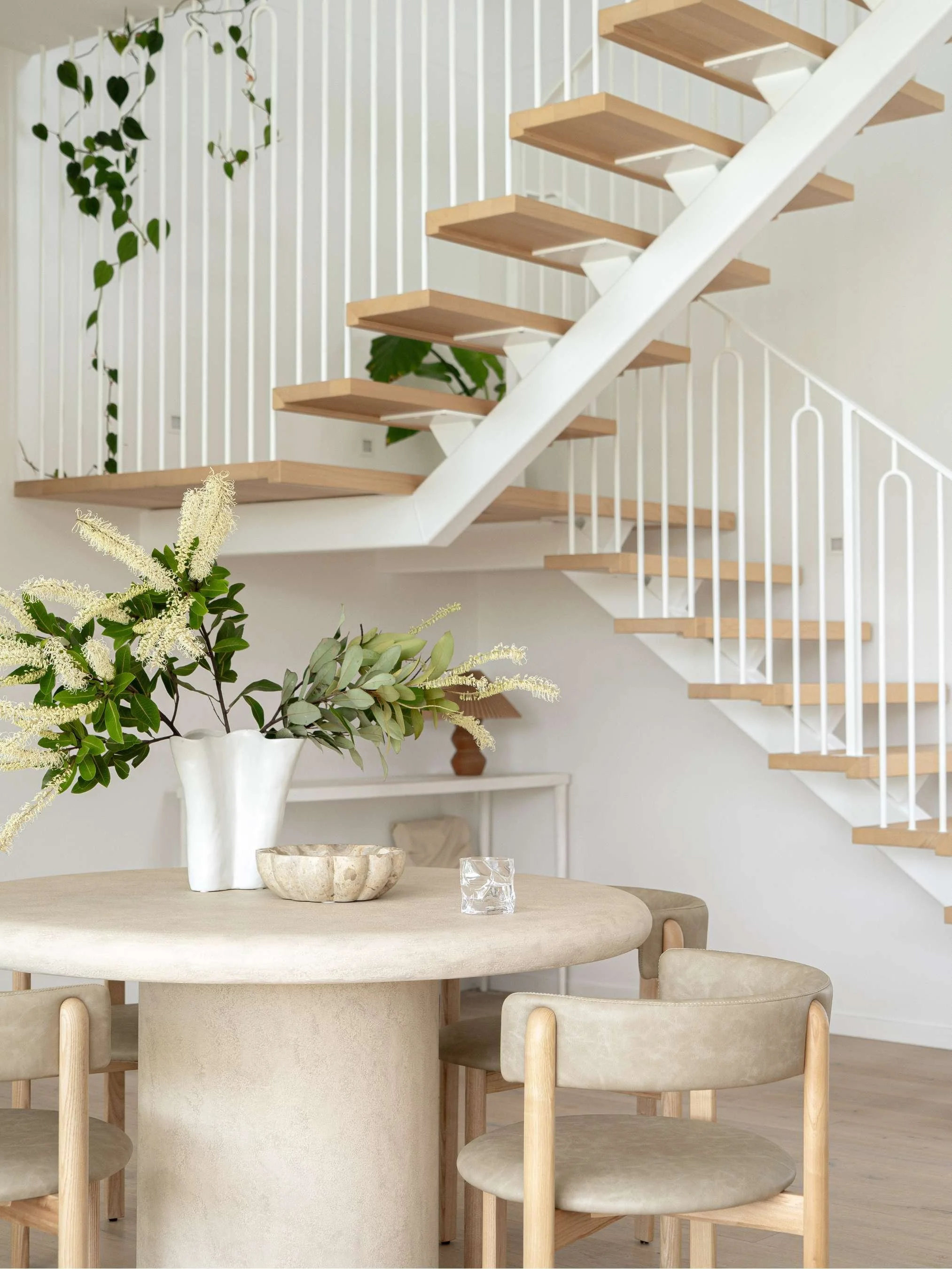 Burleigh Heads Photographer and interior stylist, shooting lifestyle images of interiors and architecture in Gold Coast, Australia 