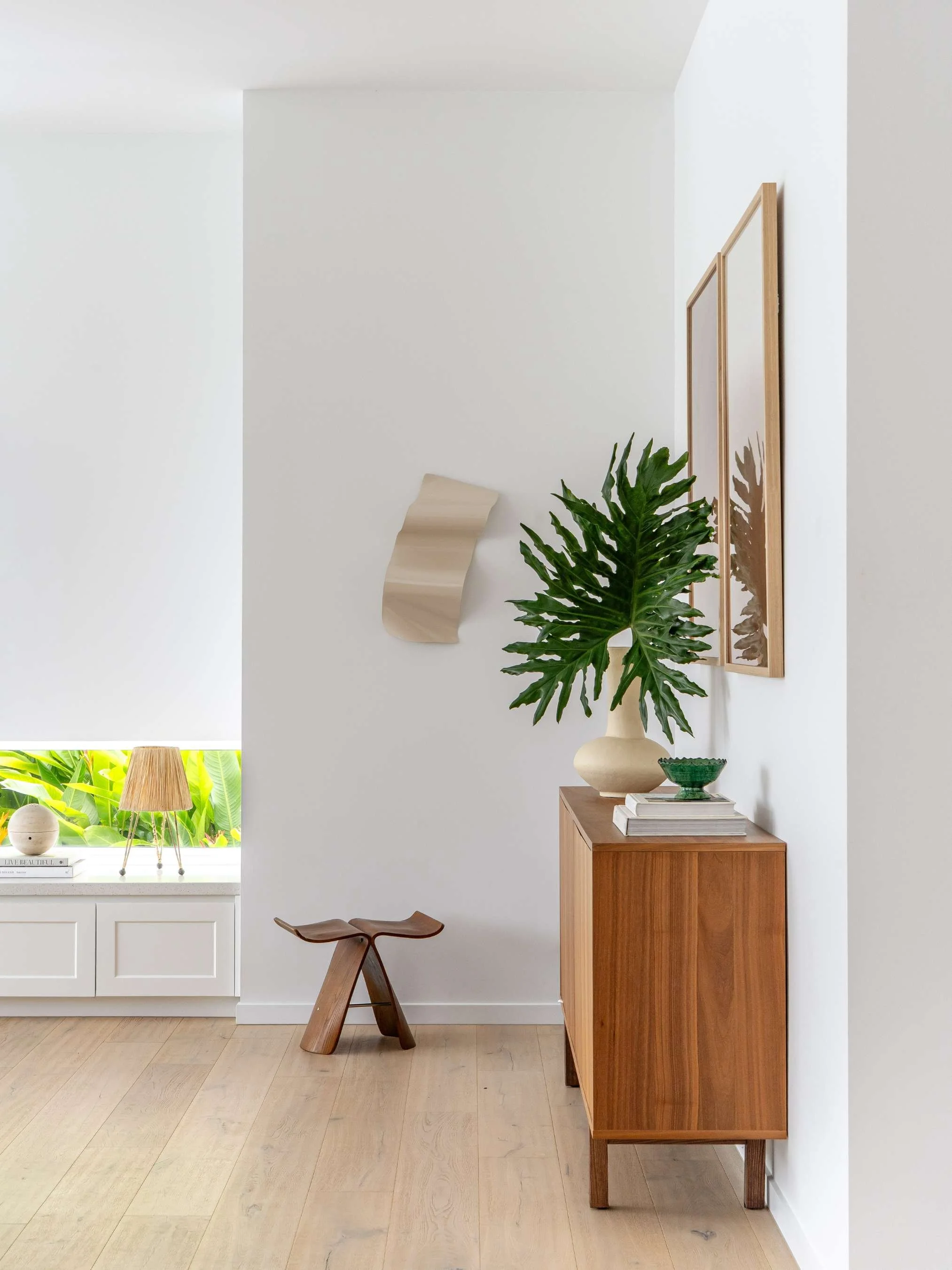 Burleigh Heads Photographer and interior stylist, shooting lifestyle images of interiors and architecture in the Gold Coast Australia 