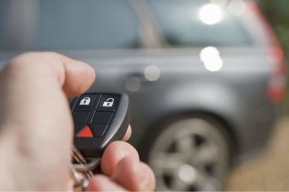 Why Your Car Remote Works Intermittently: Common Causes &amp; Locksmith Solutions