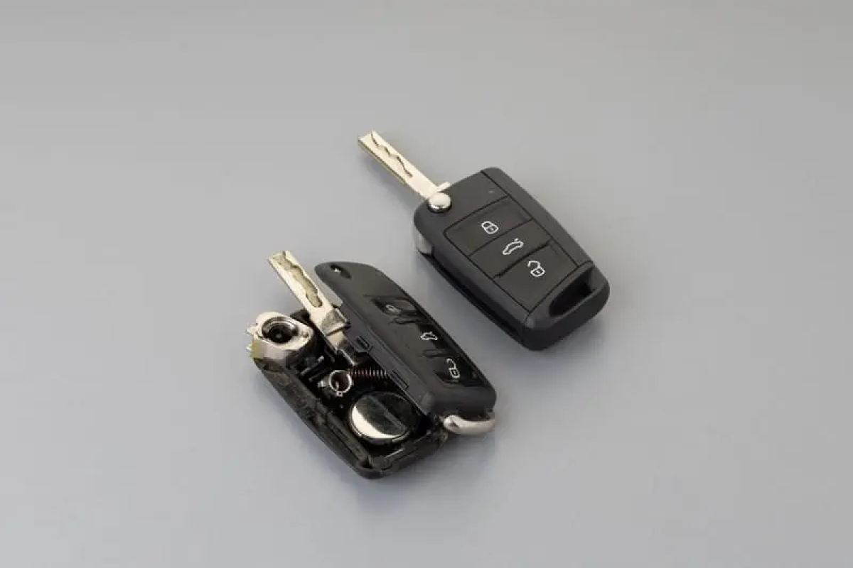 The Hidden Risks of Cheap Duplicate Car Keys: Why Quality Matters