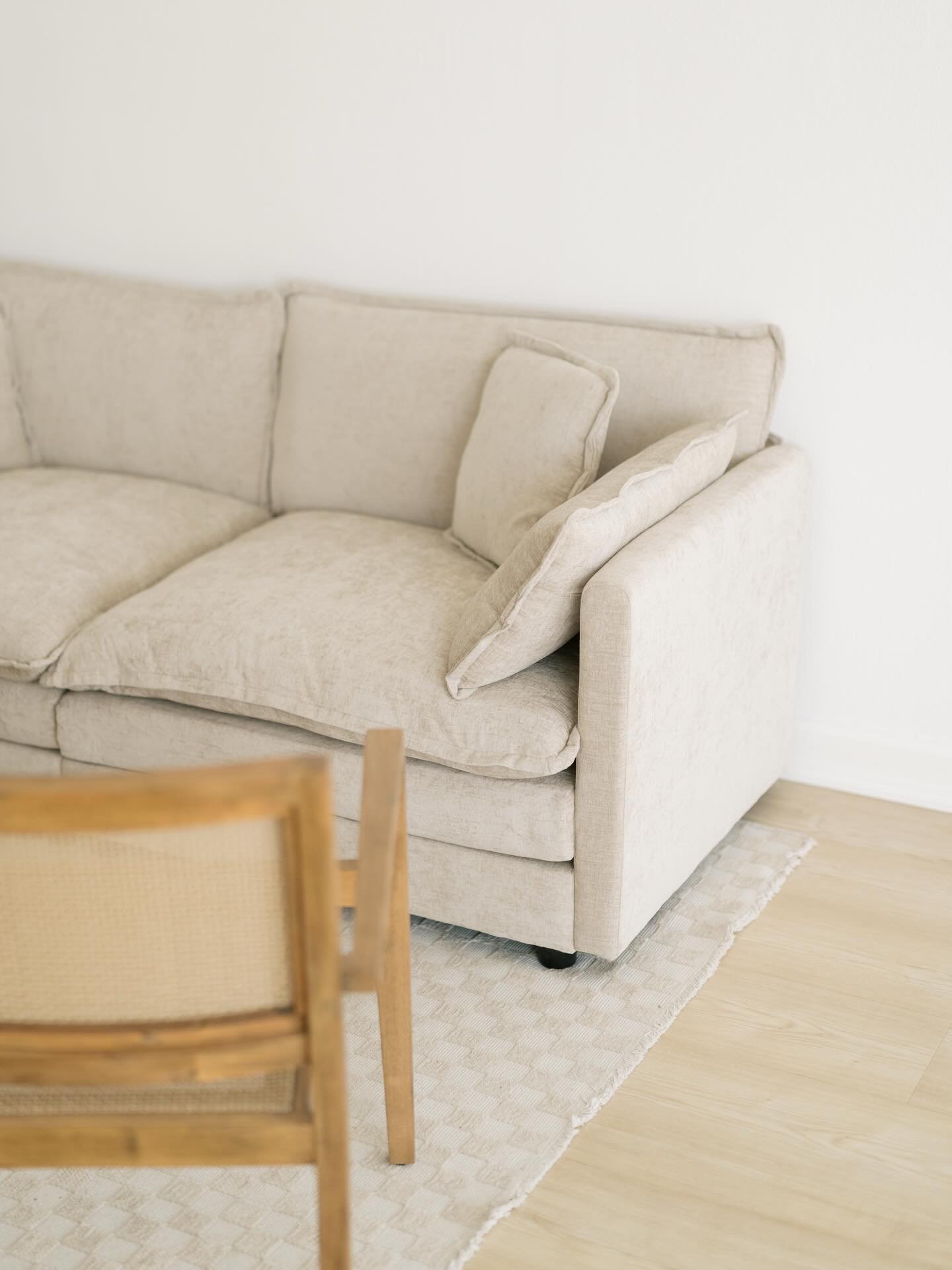 a studio that puts your clients first ✨ 
the studio is designed to be a neutral space with prime natural light but we also want to be a place of peace. 
For your clients to come in, settle down, and rest in the moment you&rsquo;re trying to capture o