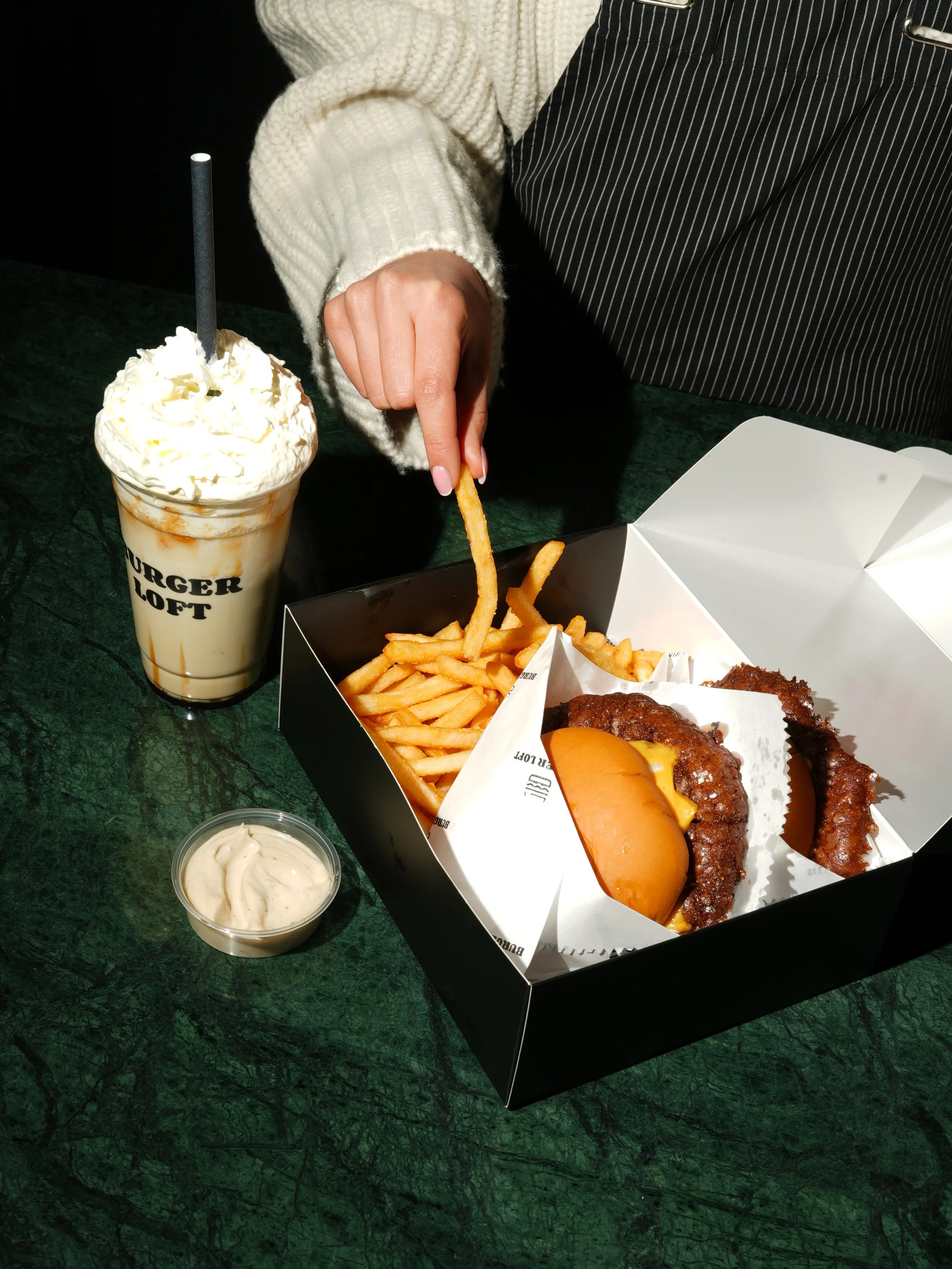 Burgerloft-08.jpg