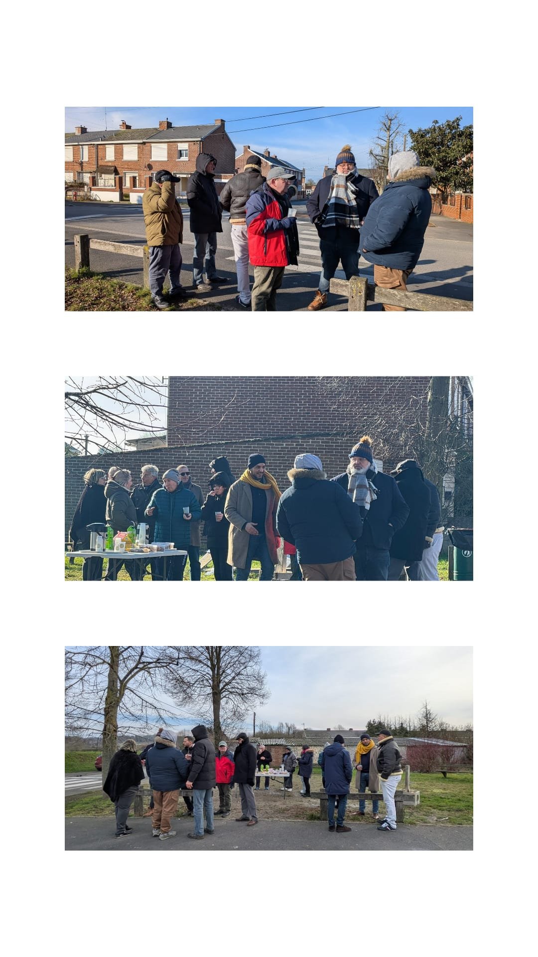 Groupe de personnes réunies lors d'un événement extérieur par temps ensoleillé, avec un stand de buffet. Personnes portant des manteaux, certains avec des accessoires d'hiver, se parlant et profitant de la journée.