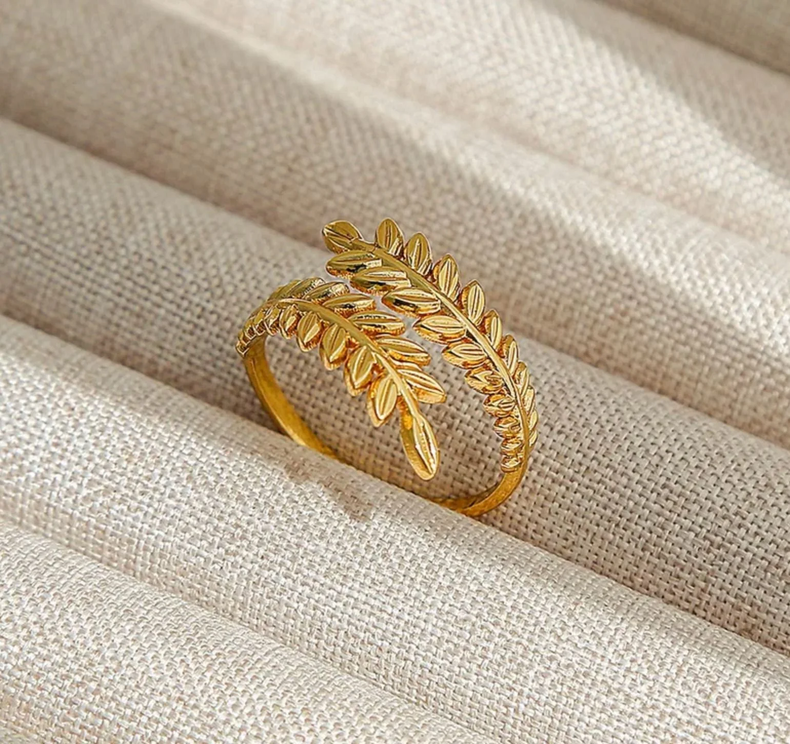 Gold Leaf Embrace Ring