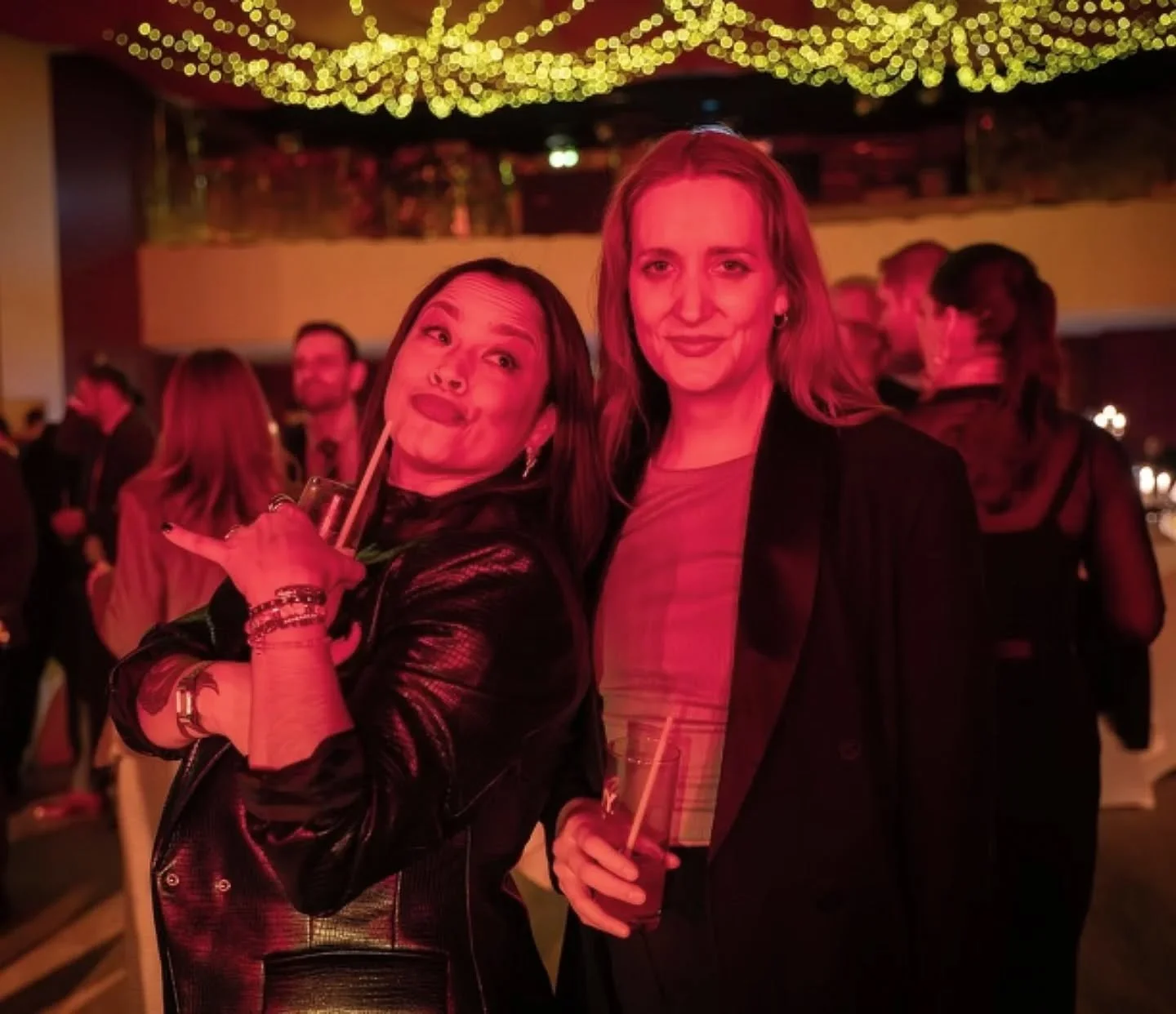 Choose yourself a business partner that is your friend since kindergarten.

#teamliebe #team🐭