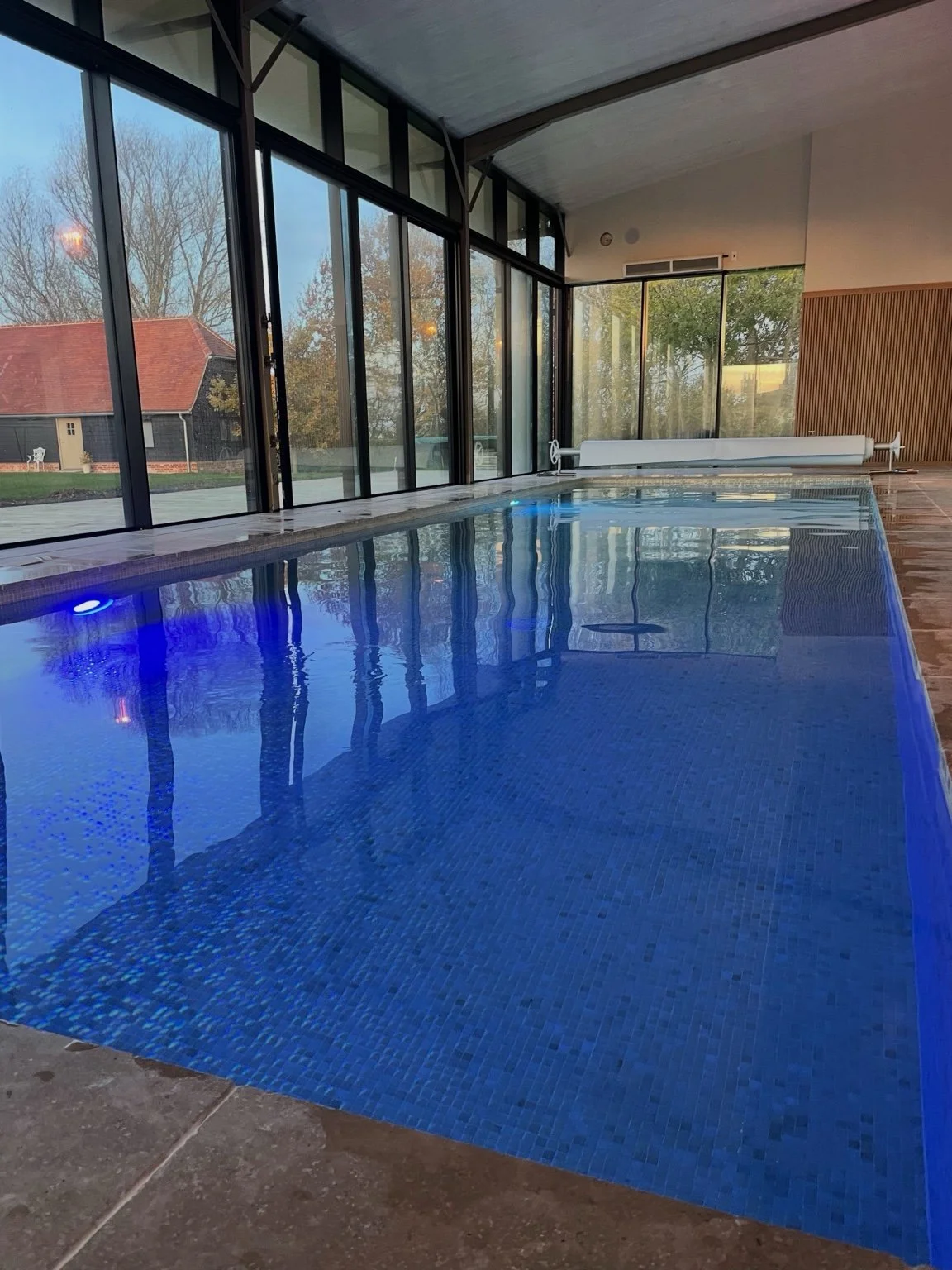 smart-design-pool-lighting.jpg