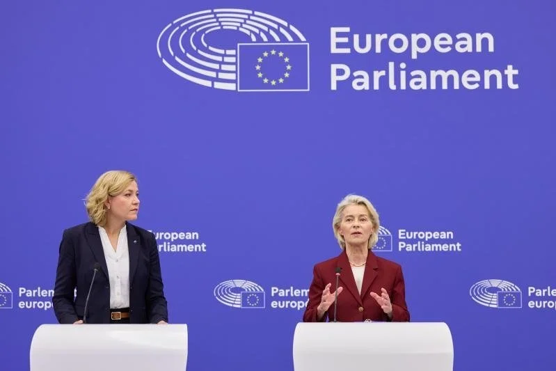 Ursula von der Leyen, President of the European Commission, and Henna Virkkunen, Executive ViceP resident of the European Commission, at the press conference on the EU Kids Act. European Commission