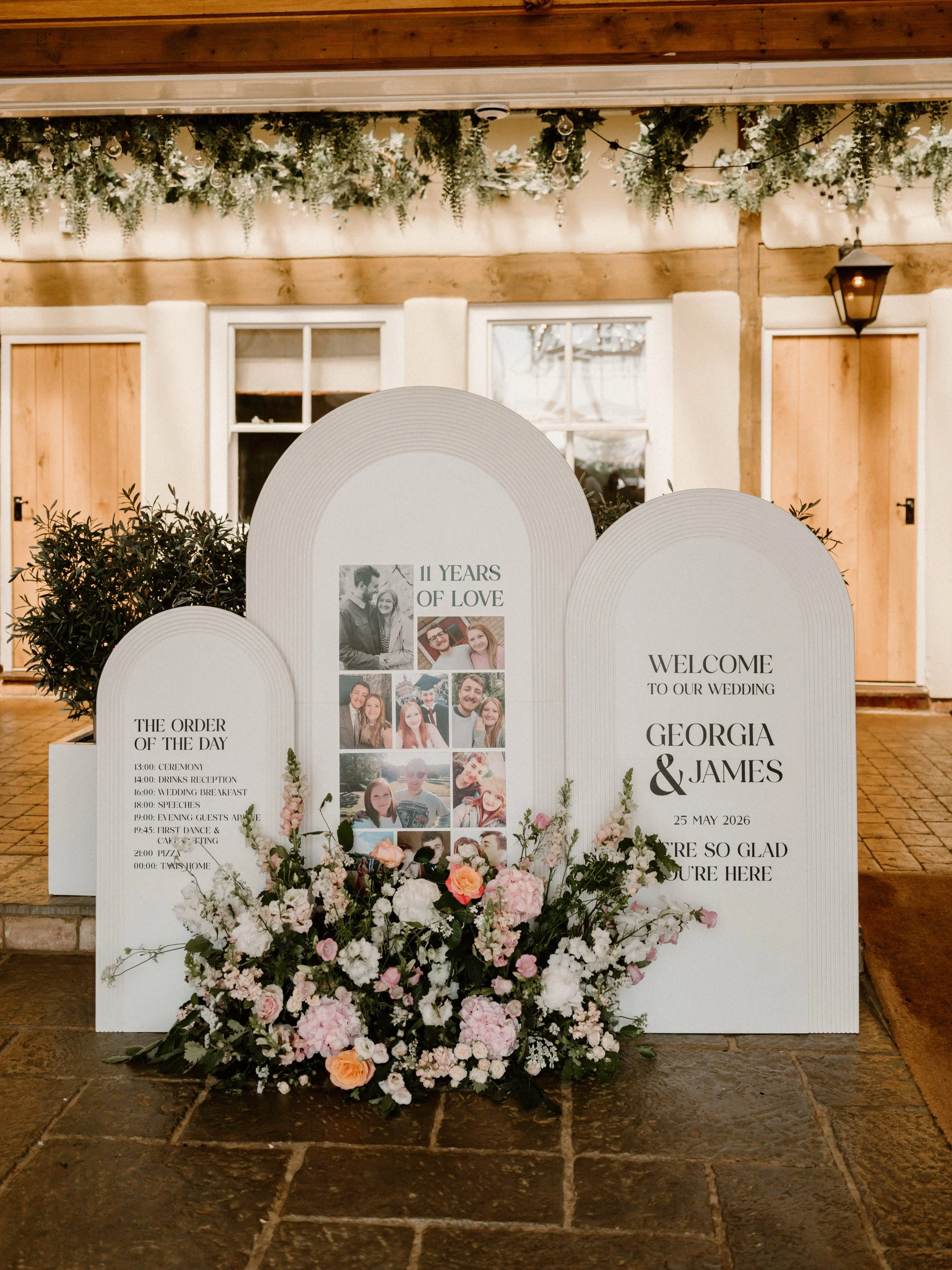 Celebrating all things love for Georgia &amp; James at the stunning Crockwell Farm this summer 🩶

Venue: @crockwellweddings 
Photographers: @amywoodham_photography and @emine.weddings 
Florist: @hibiscusfloral 
Content Creator: @blushandbridecontent