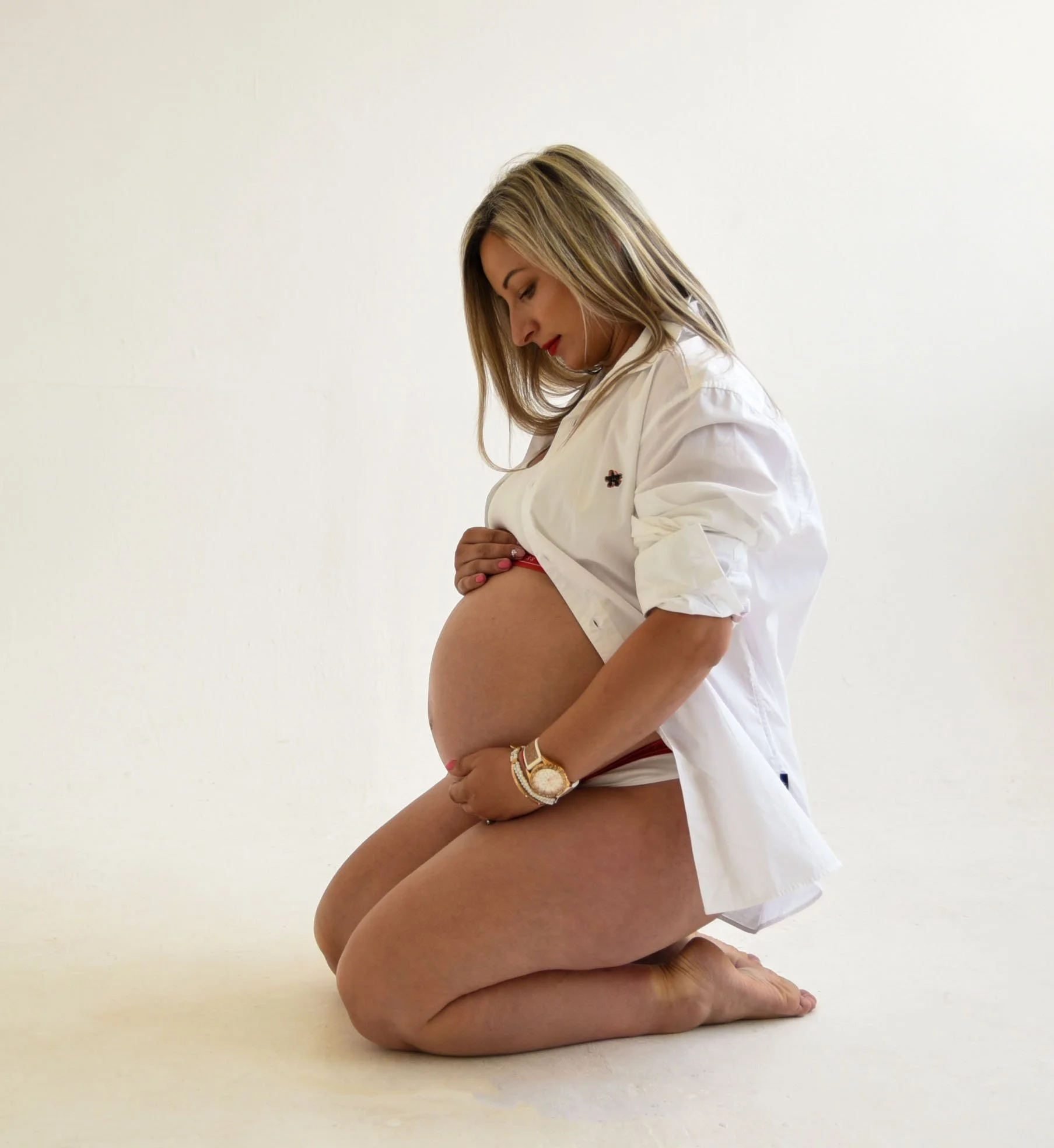 Studio maternity photo session London