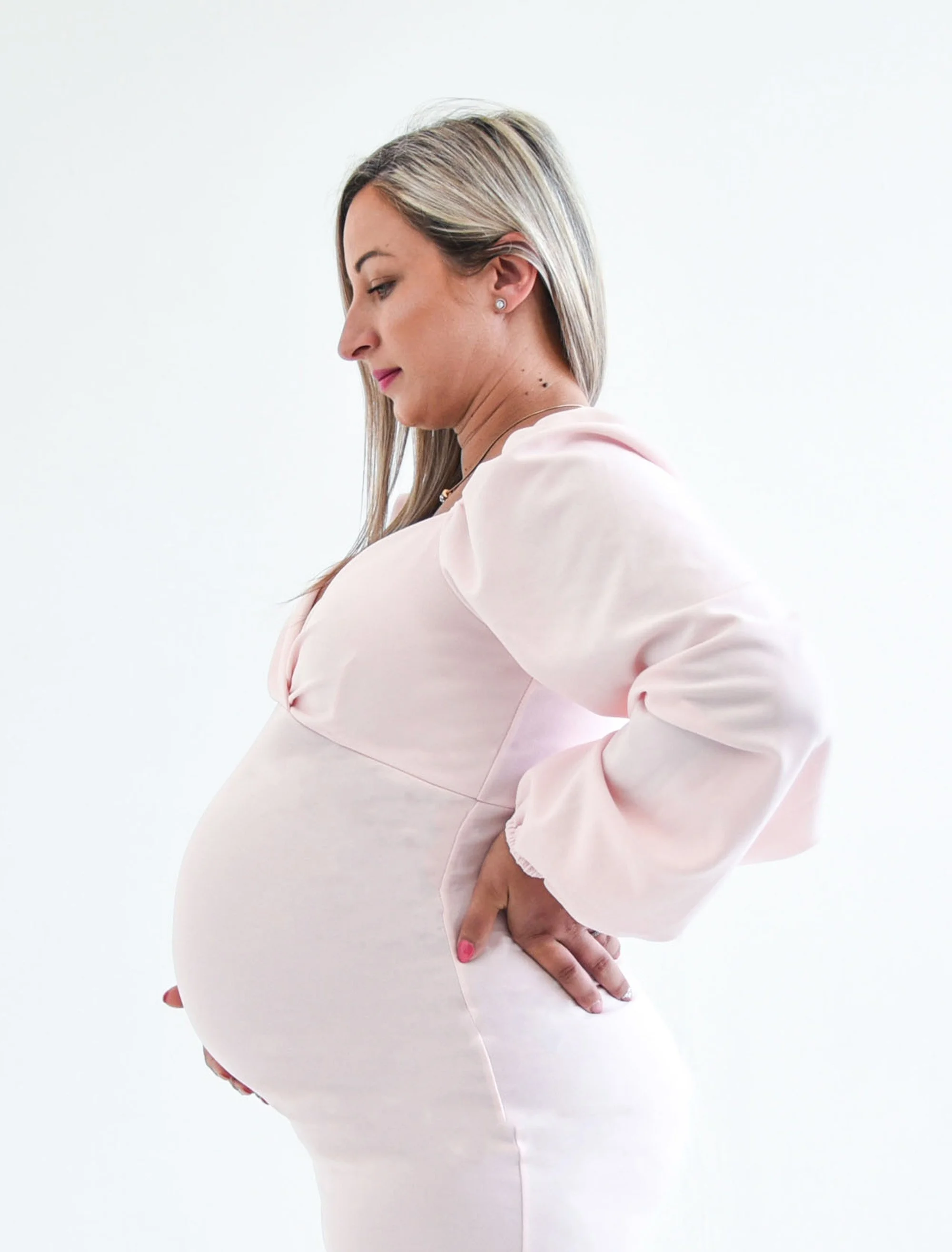 Maternity photoshoot London, Tower Bridge