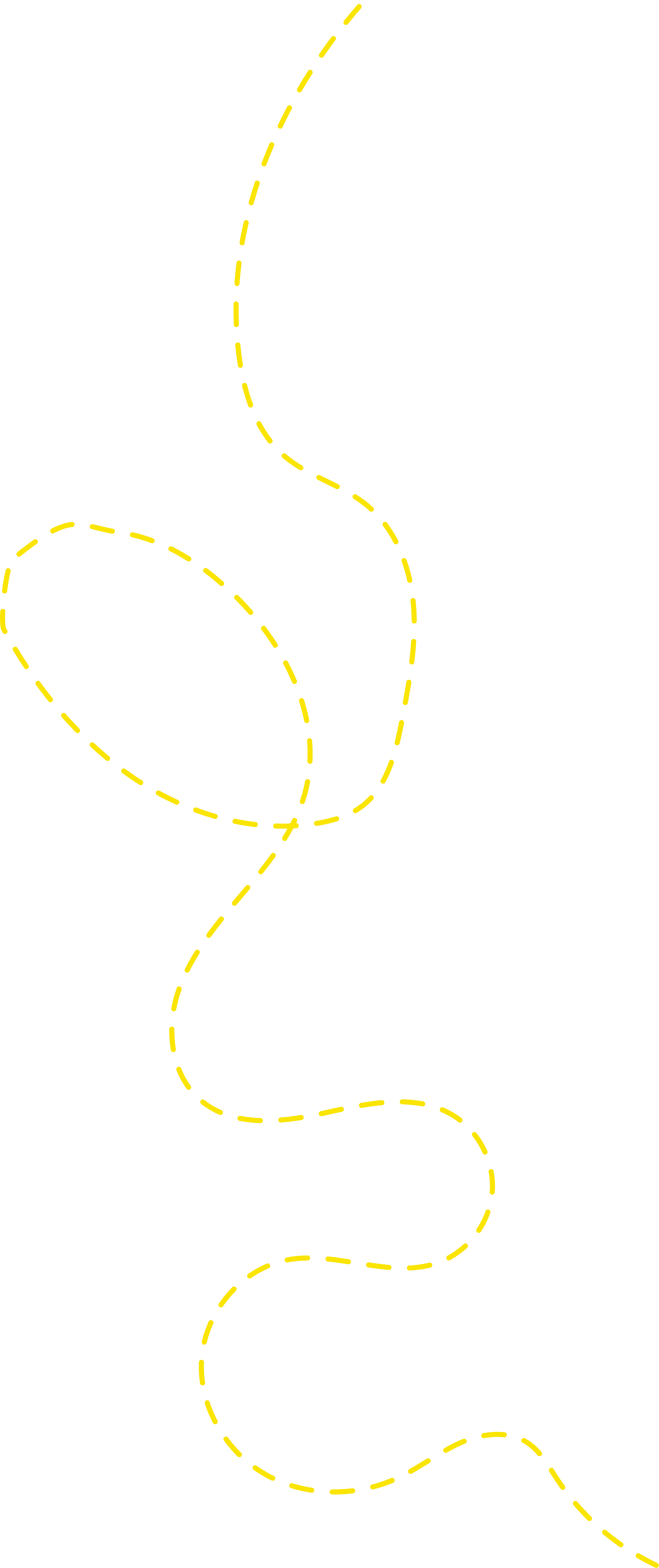 Damesknoop met gele gestikte lijnen op zwart achtergrond.