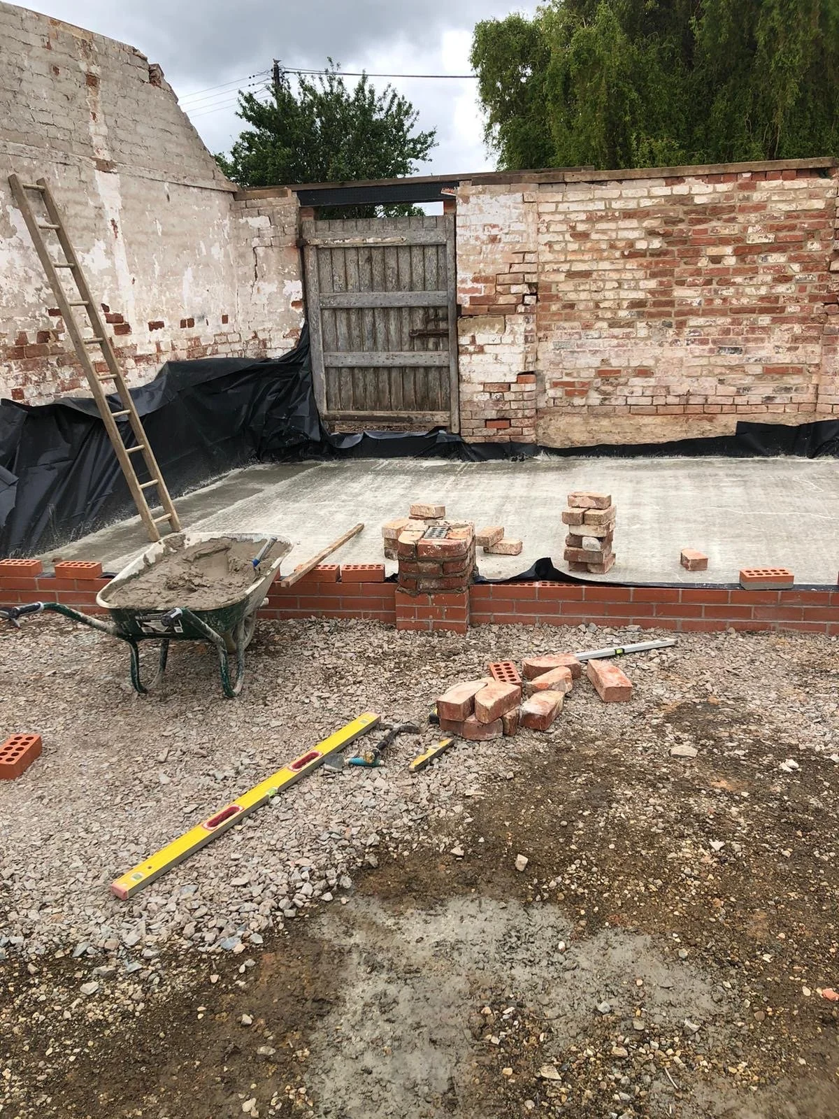 Thank you for the excellent review. We're pleased you were happy with the workmanship and communication throughout the project.