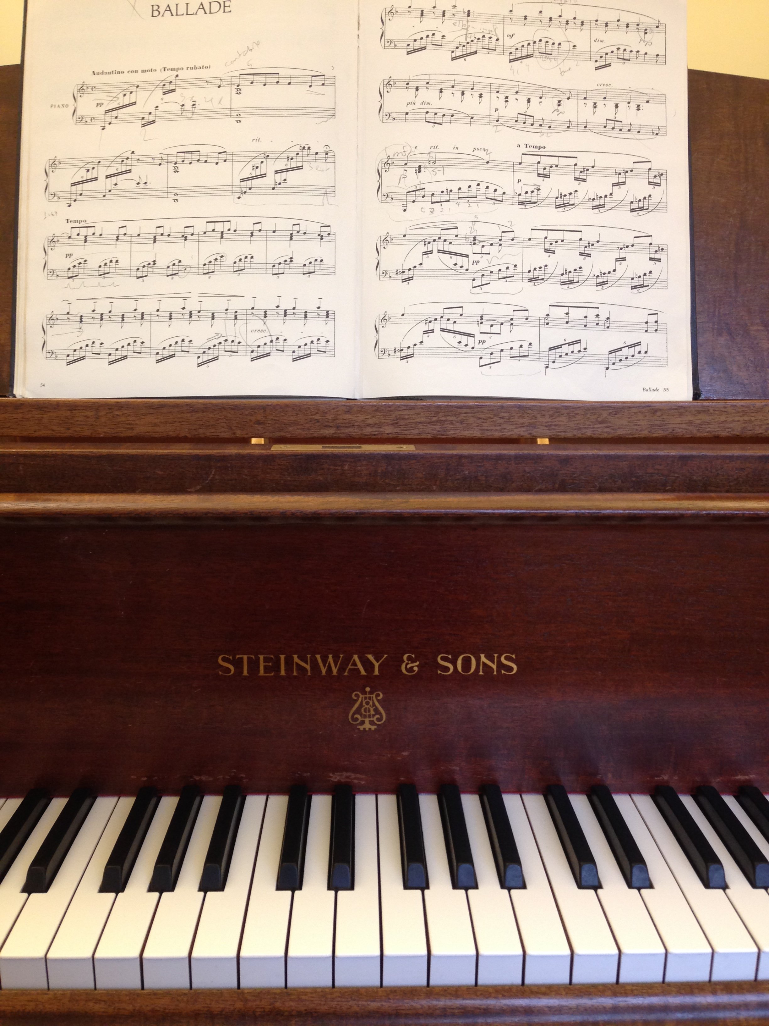 Looking for English piano lessons in Tokyo?