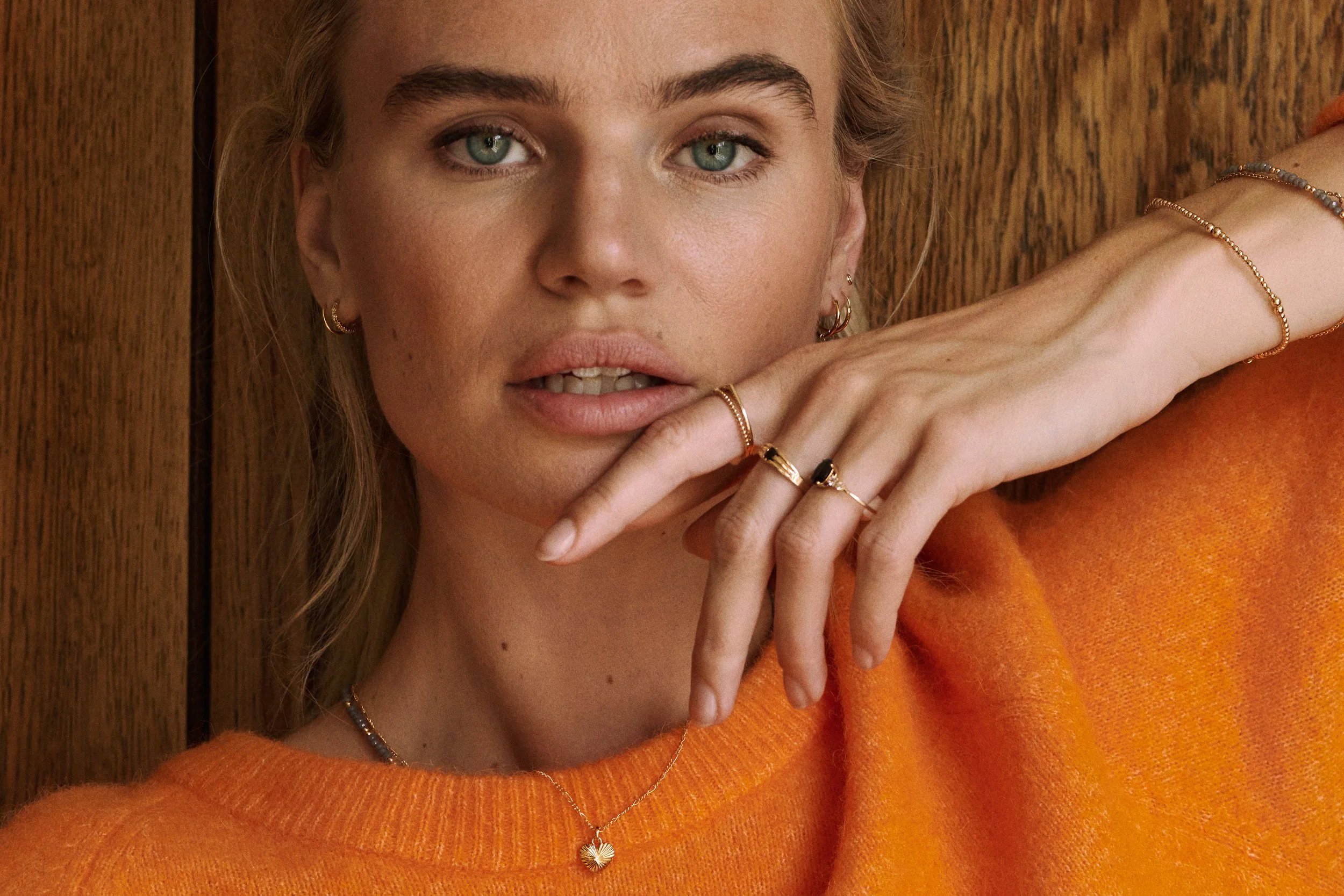 Photography: Anne Timmer
Styling: Lynn Vaessen
Model: Anne Timmer
MUA: Sanne Le Gras-Bleeker
Client: MIAB Jewels