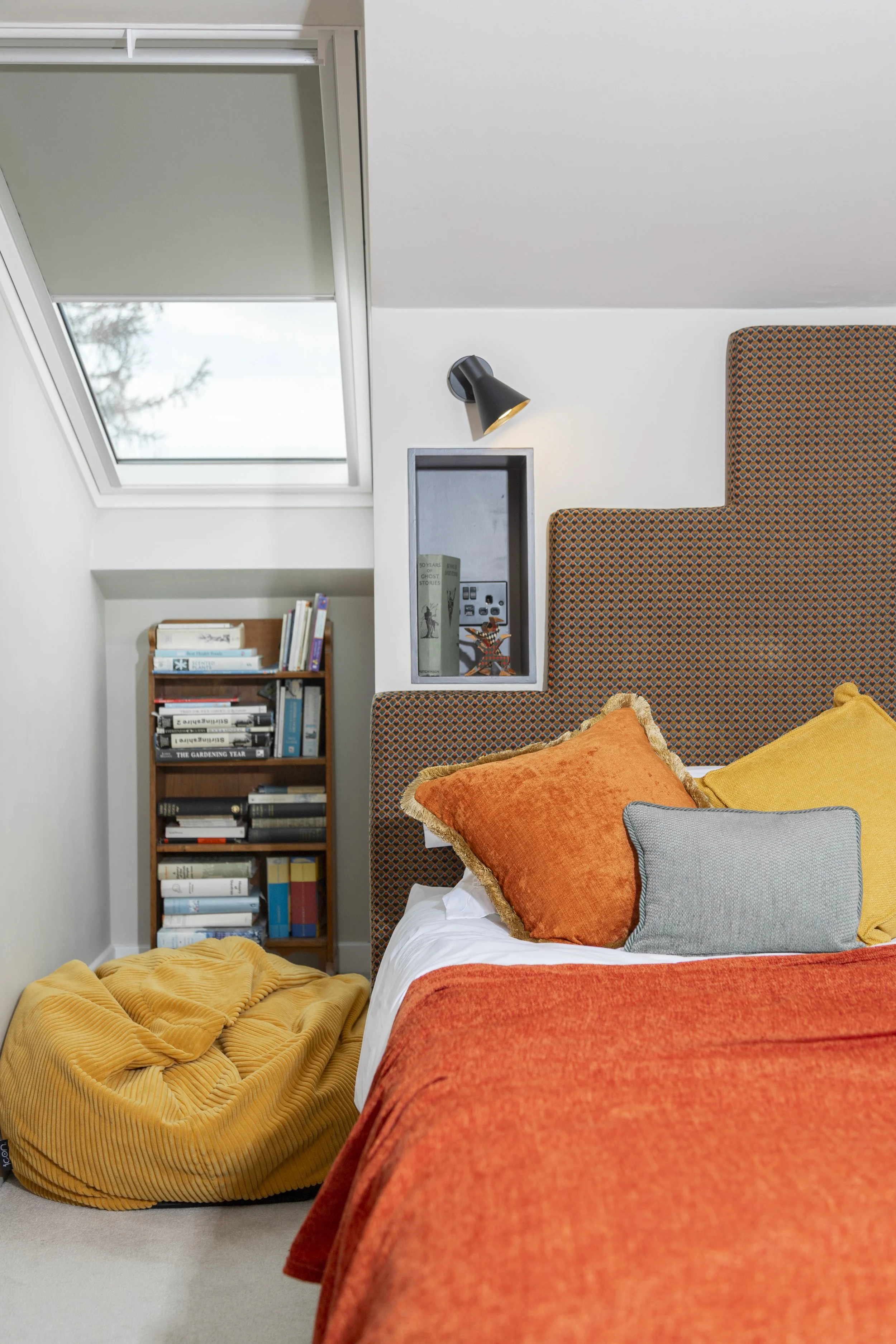 Bannockburn bed snug light.jpg