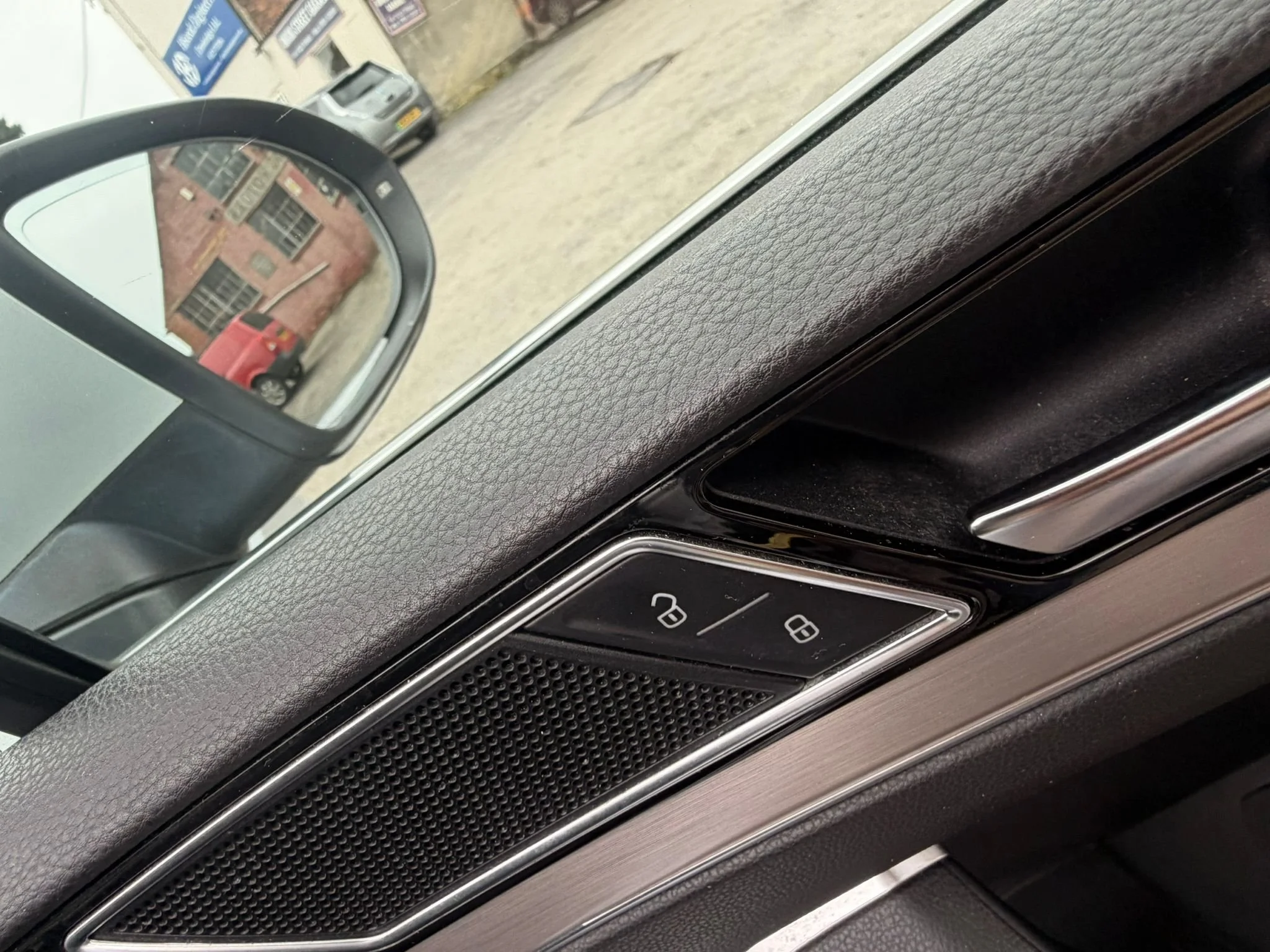 WhatsApp Image 2026-02-17 at 15.50.07 (4).jpeg