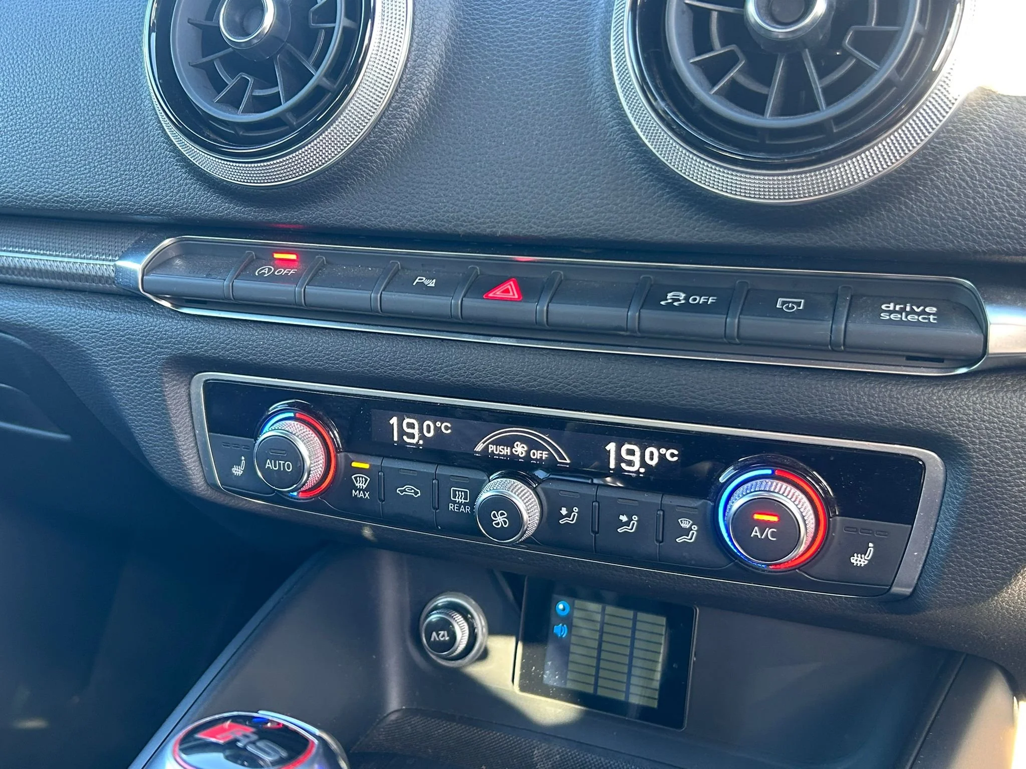 WhatsApp Image 2026-03-14 at 15.44.46.jpeg