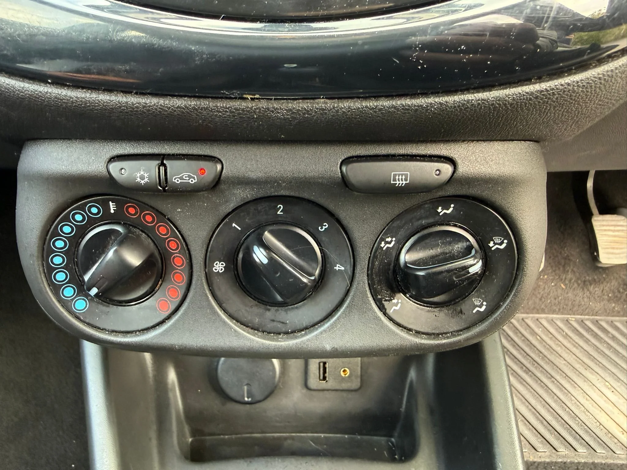 WhatsApp Image 2026-04-28 at 15.39.53 (4).jpeg