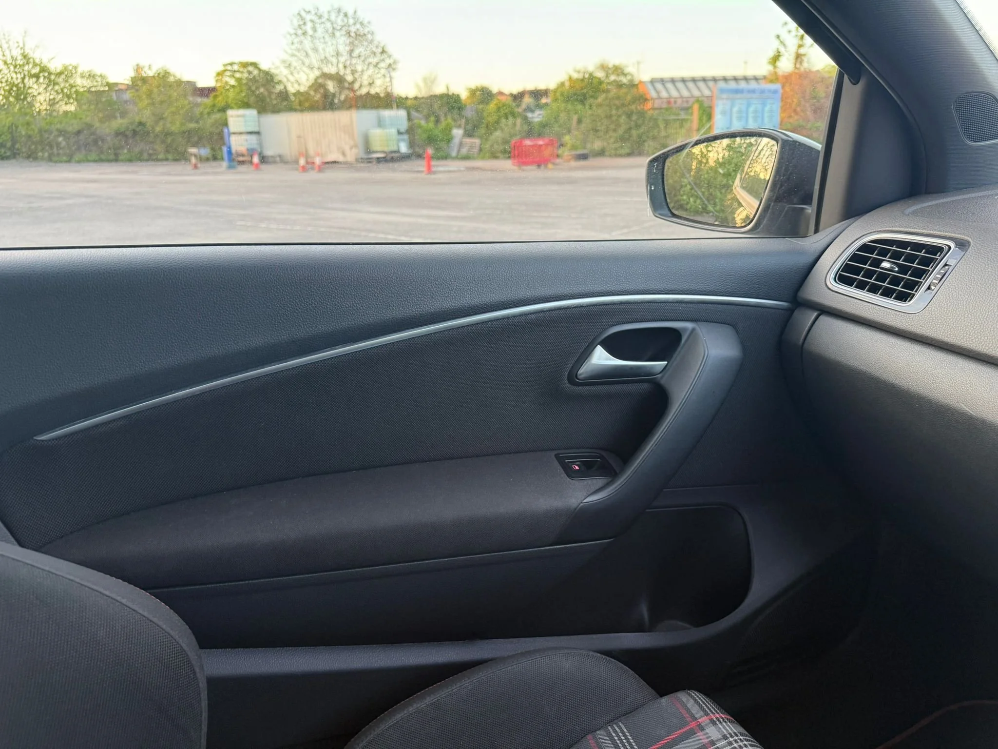 WhatsApp Image 2026-04-28 at 20.25.32 (3).jpeg