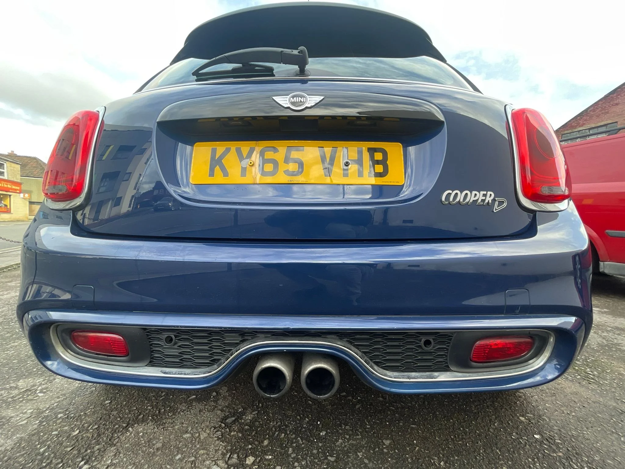 WhatsApp Image 2026-02-09 at 14.33.36 (1).jpeg