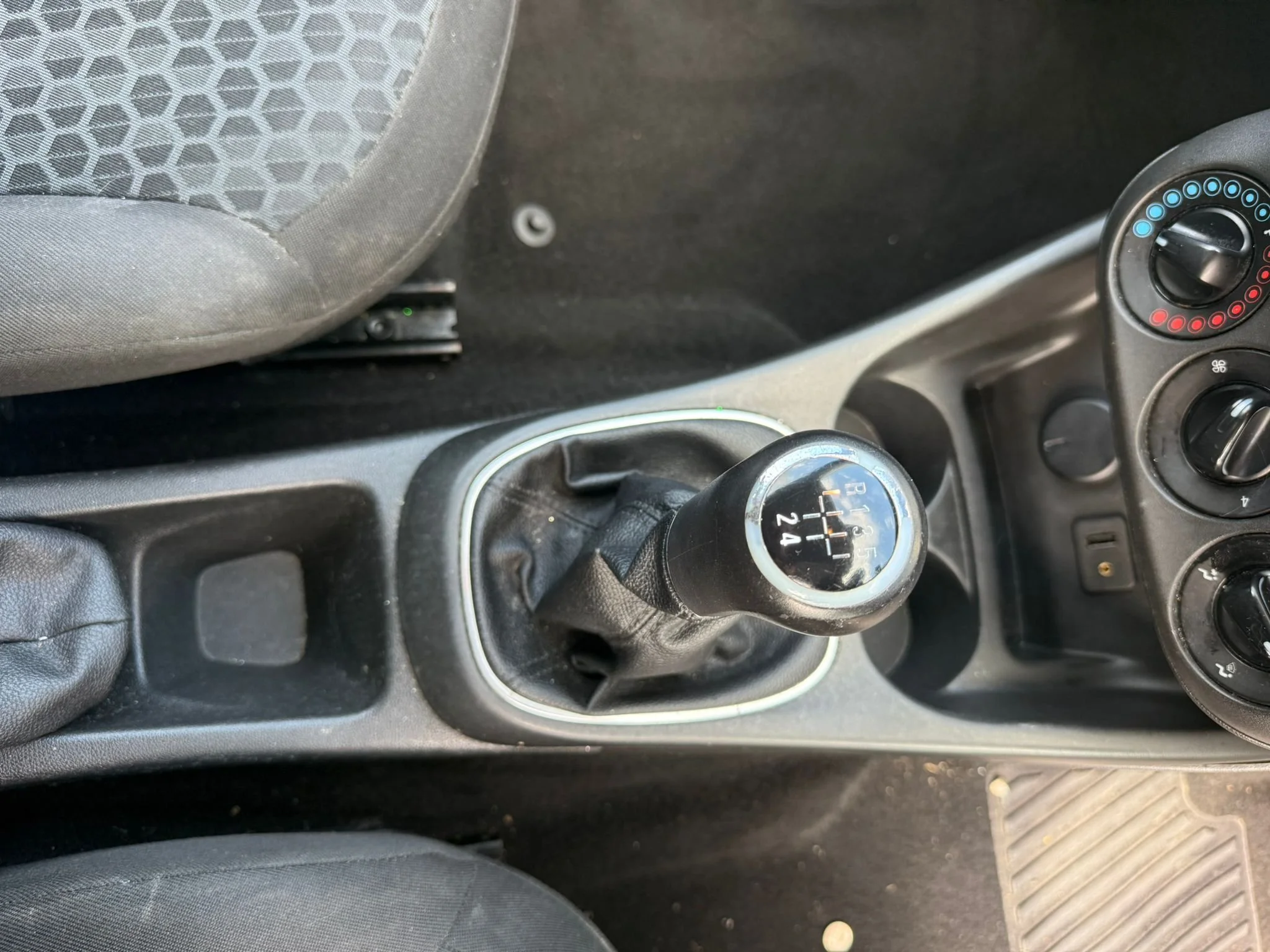 WhatsApp Image 2026-04-28 at 15.39.54 (1).jpeg